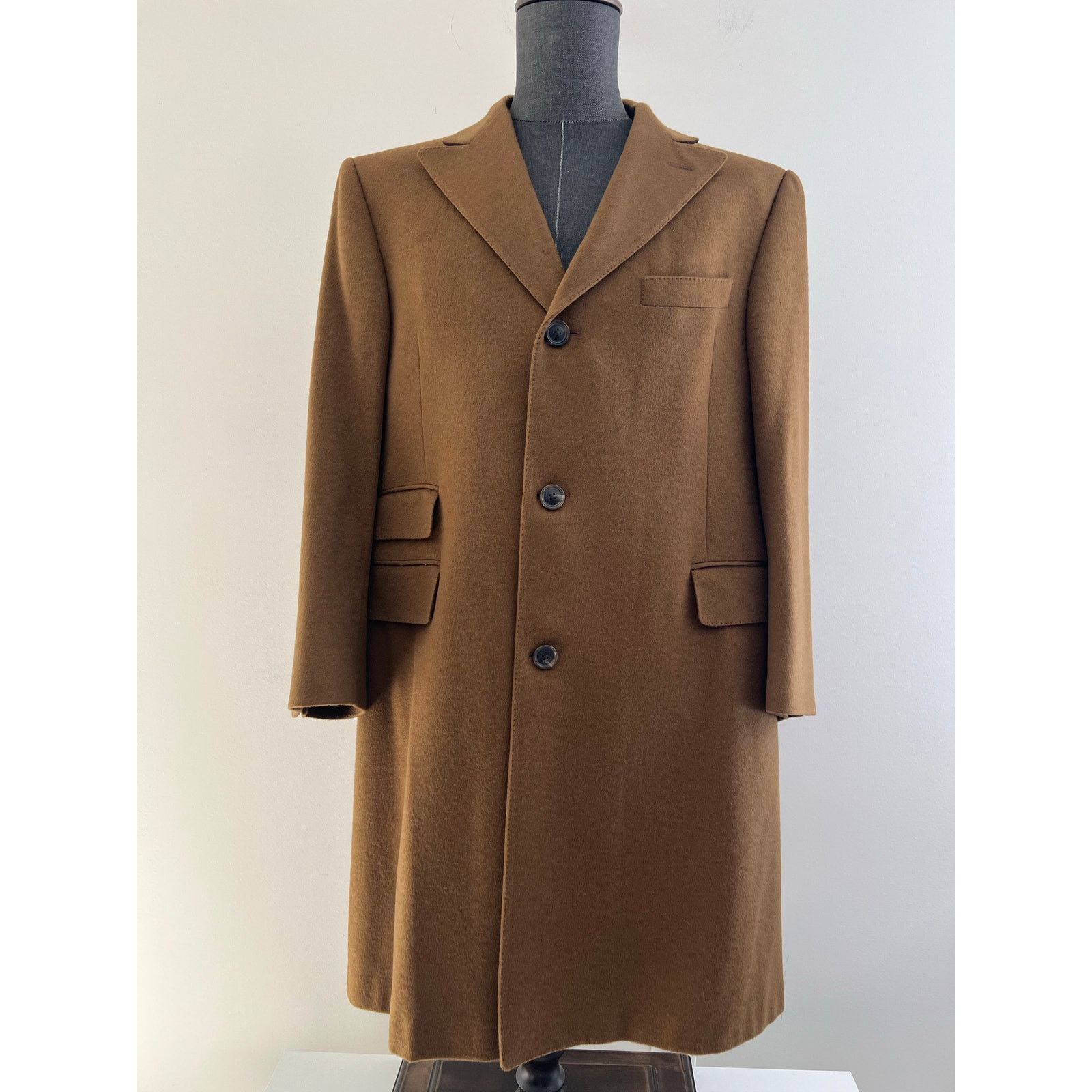 Hickey Freeman Hickey Freeman 3 Button Long Overcoat Vicuña Color Size 40 Size US S / EU 44-46 / 1 - 1 Thumbnail