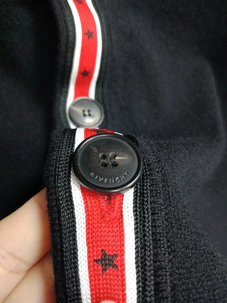 Other Givenchy Patchwork black wool knitted cardigan sweater S s Size US M / EU 48-50 / 2 - 8 Thumbnail
