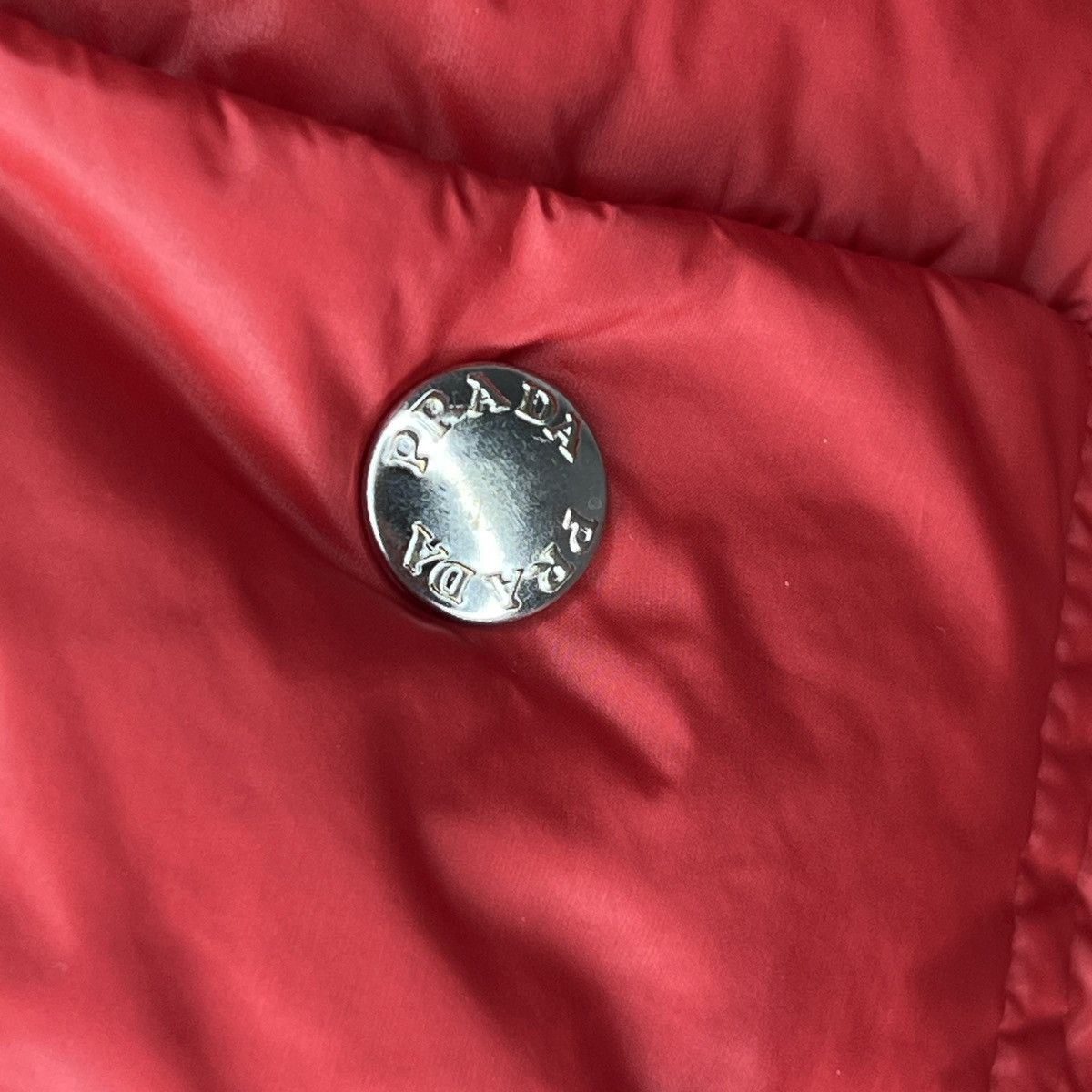Prada Prada Milano Puffer Down Jacket Nylon Red Traingle Logo Y2K Size S / US 4 / IT 40 - 7 Thumbnail