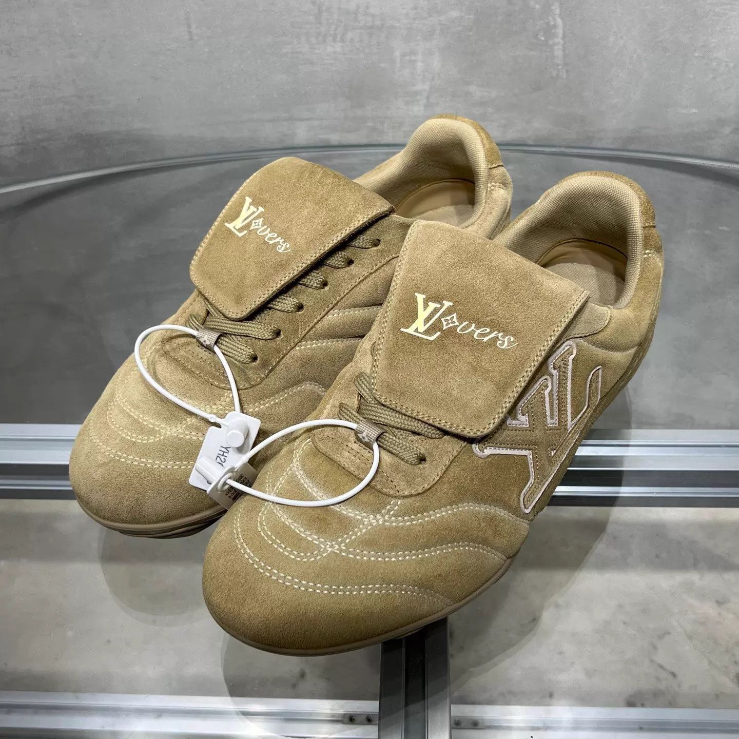 Louis Vuitton LV Footprint Soccer Shoes Khaki UK6.5/40.5 Size US 7.5 / EU 40-41 - 2 Thumbnail