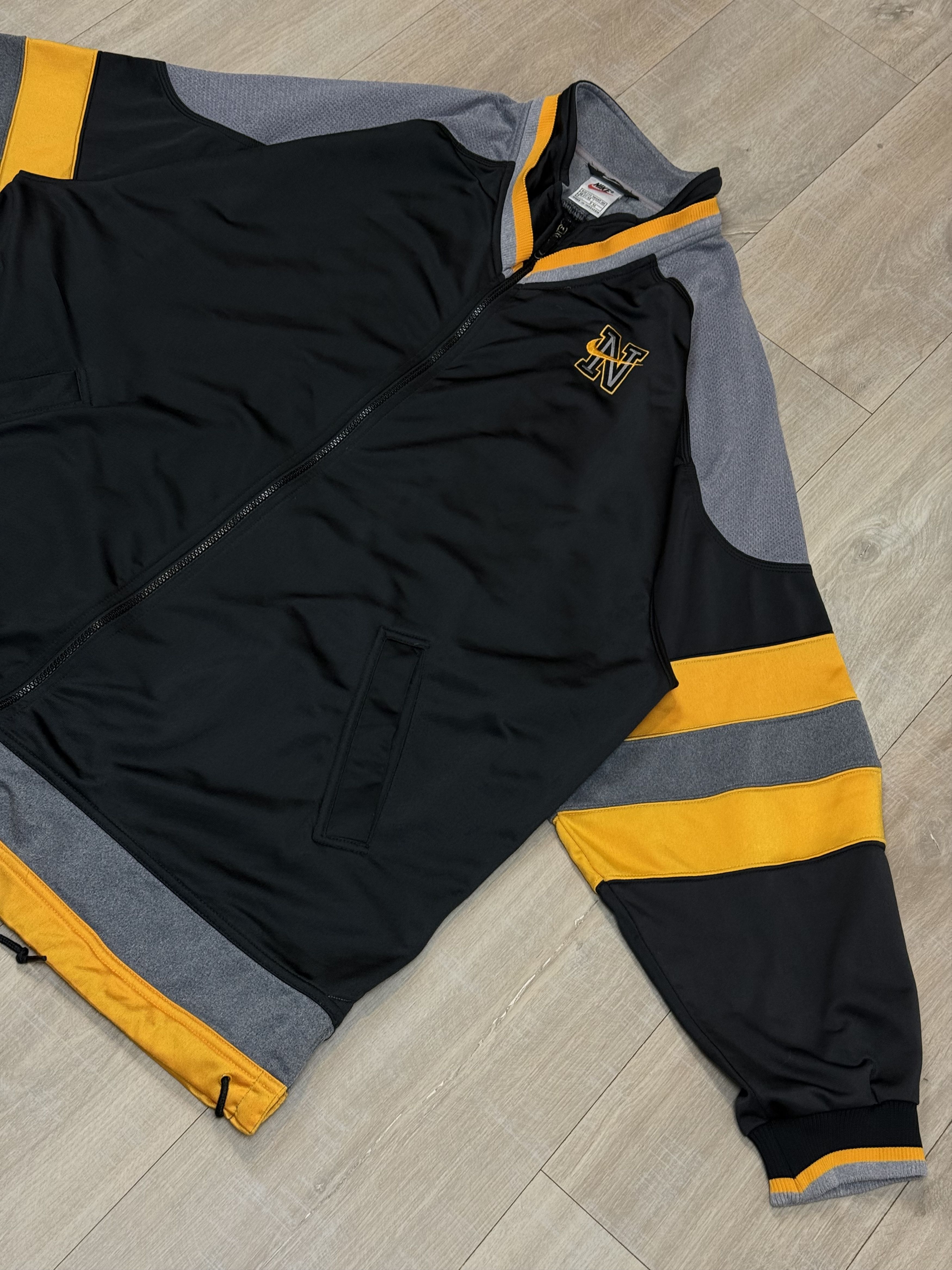Nike Vintage Nike Big Logo Track Jacket Rare Hype Men's Spell Out Size US XXL / EU 58 / 5 - 5 Thumbnail