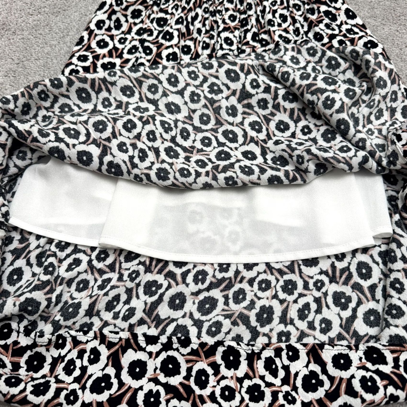 Diane von Furstenberg Diane von Furstenberg DVF Floral Smocked Midi Dress Womens L White Black Multicolor Sleeveless Straps A-Line, Fit & Flare Holiday, Bohemian, Flower Size L / US 10 / IT 46 - 6 Thumbnail