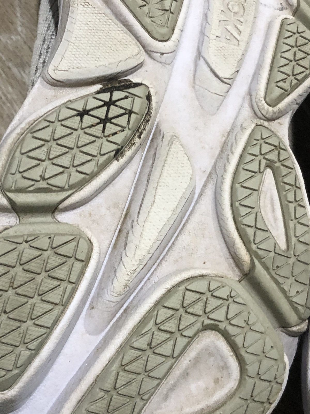 Hoka Hoka One One Bondi 8 Shoes Womens Size 6.5 Wide Gray Size US 6.5 / IT 36.5 - 20 Thumbnail