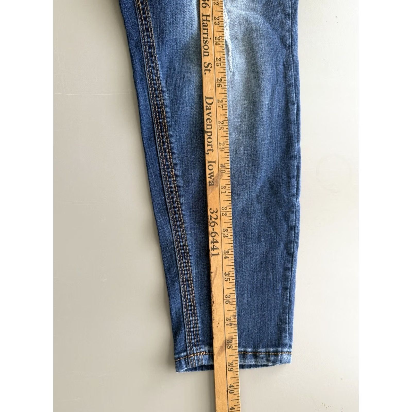 Vintage Seven 7 by Melissa McCarthy Jeans 18 Blue Denim Distressed Stretch Pencil Leg Women Size 40" / US 18 - 8 Thumbnail