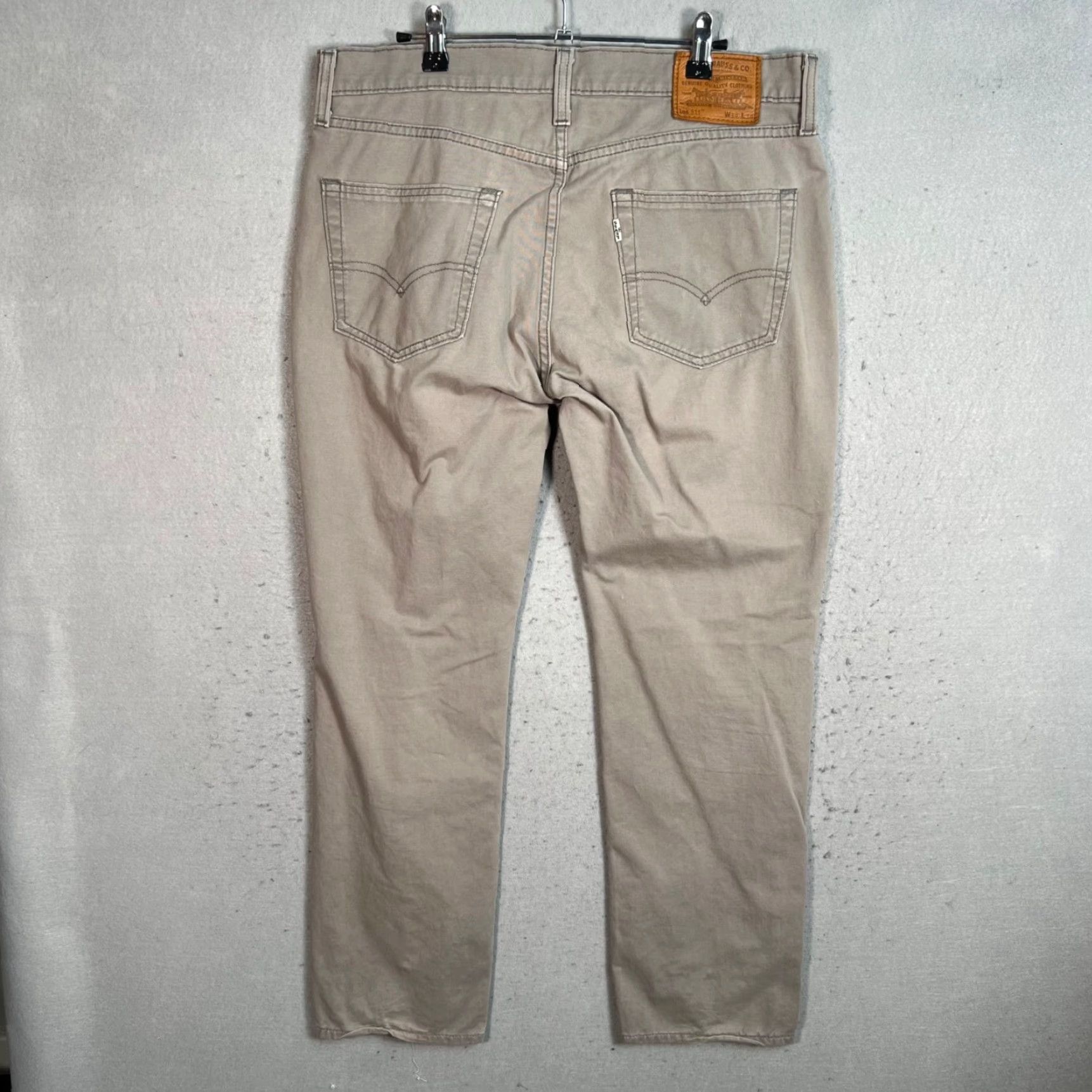Levi's VINTAGE Levi's Jeans Slim Fit 511 Men 34x34 Beige Gray Adult 34 Jeans Mens Brown/Beige 90s Theme (Mens) Size US 34 / EU 50 - 2 Thumbnail
