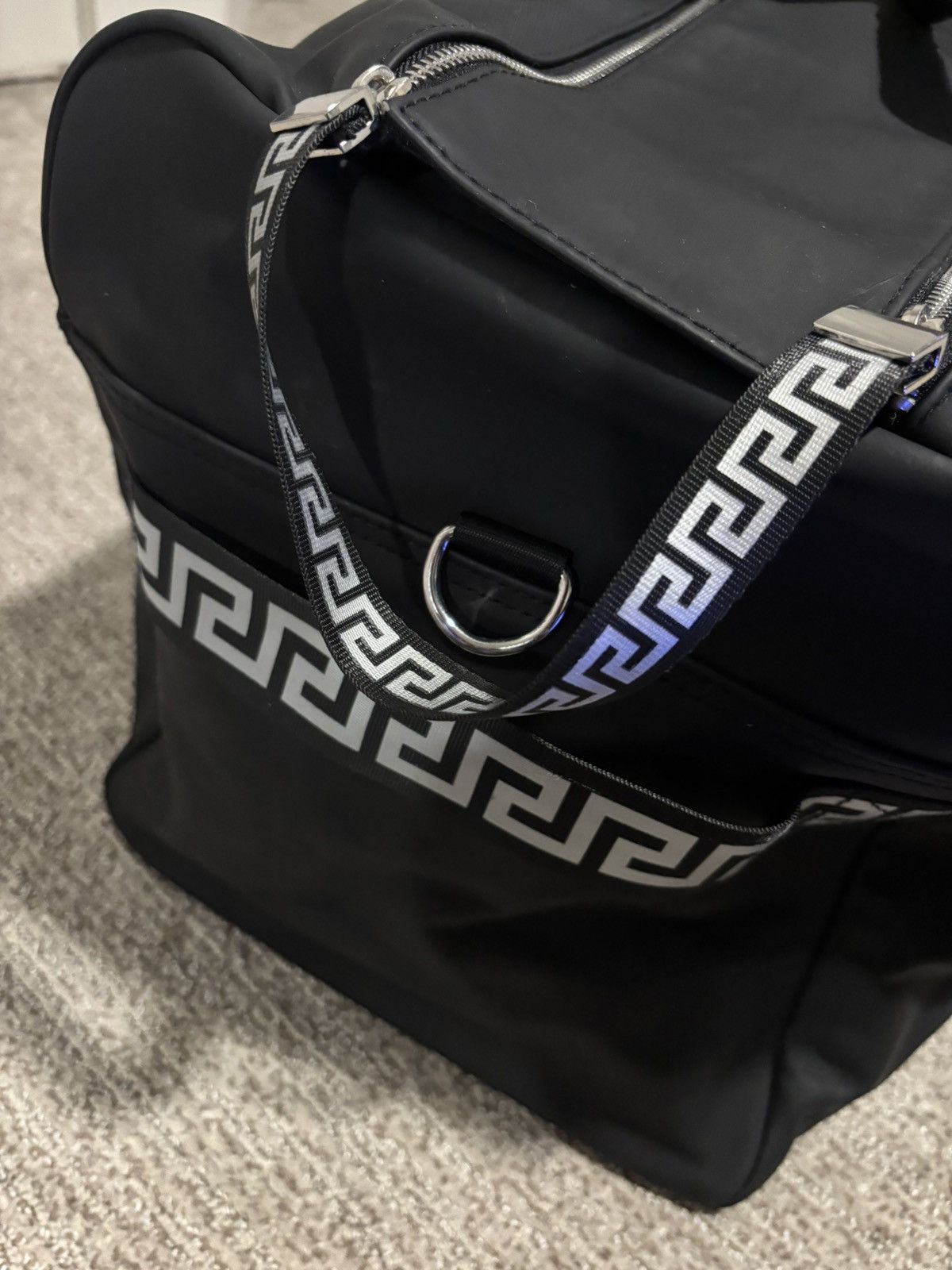 Versace Versace Duffel Bag Gym Weekender Traveler Bag Luggage Size ONE SIZE - 7 Thumbnail