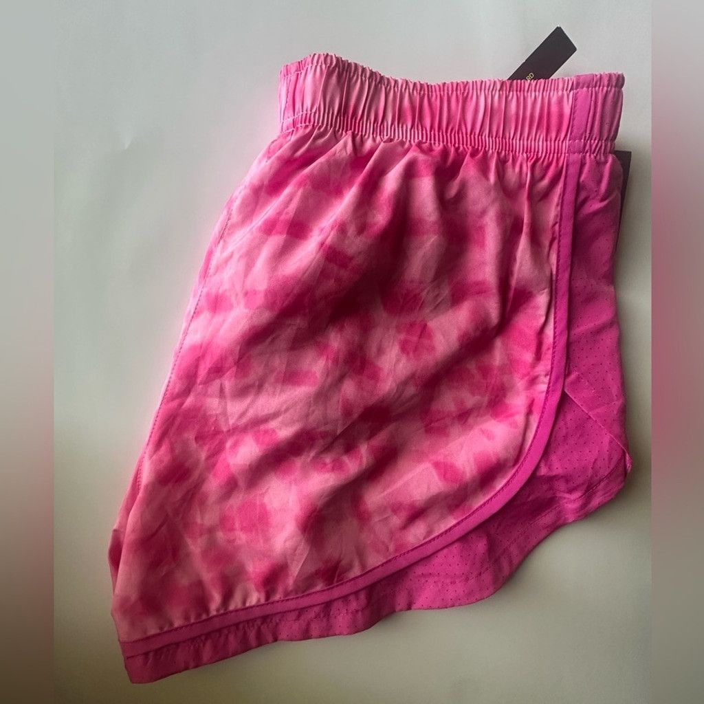 Nike BNWT Women’s Nike Tempo Shorts Size 28" / US 6 / IT 42 - 5 Thumbnail