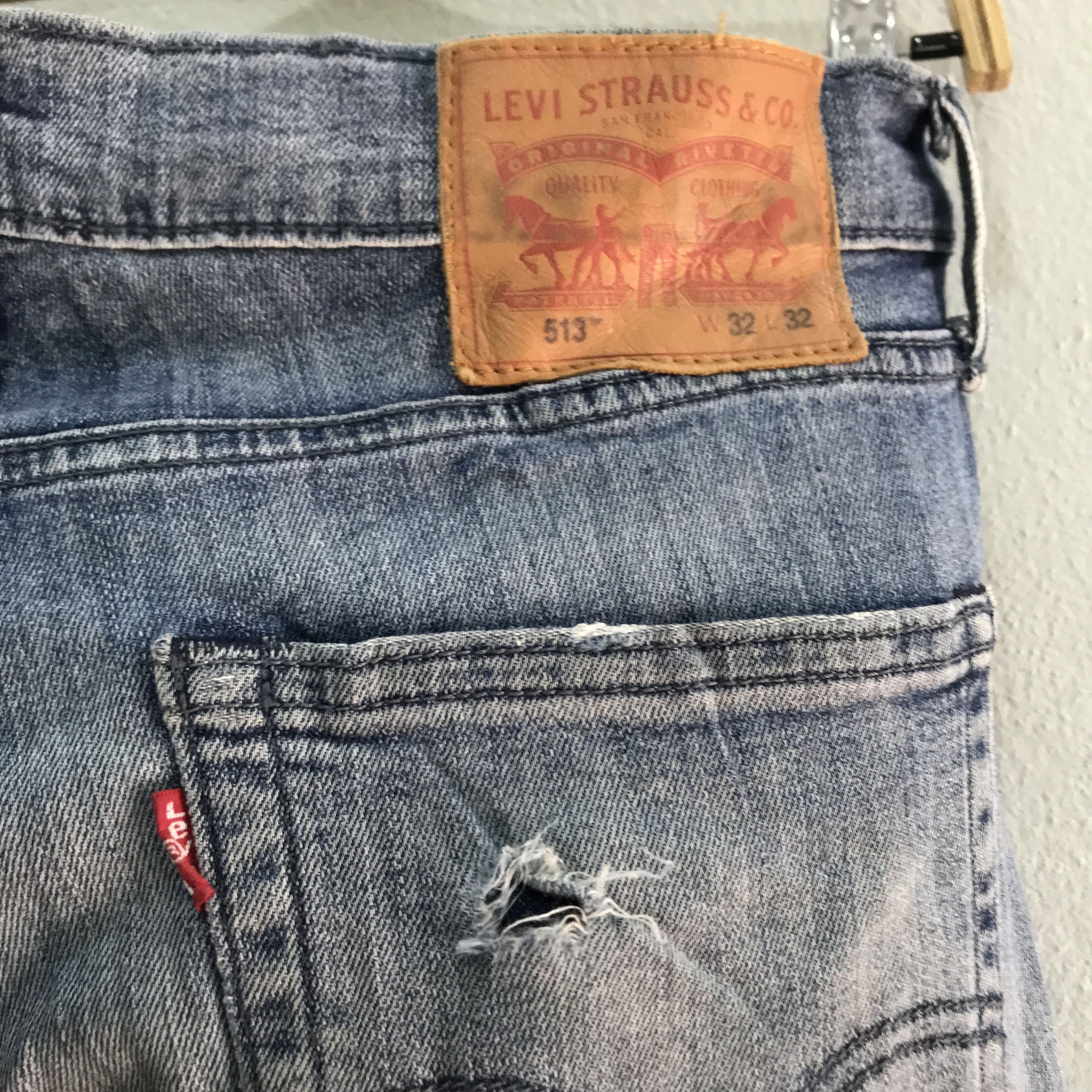 Levi's Vintage Levis 513 Light Blue Wash Distressed Western Style Size US 32 / EU 48 - 9 Thumbnail