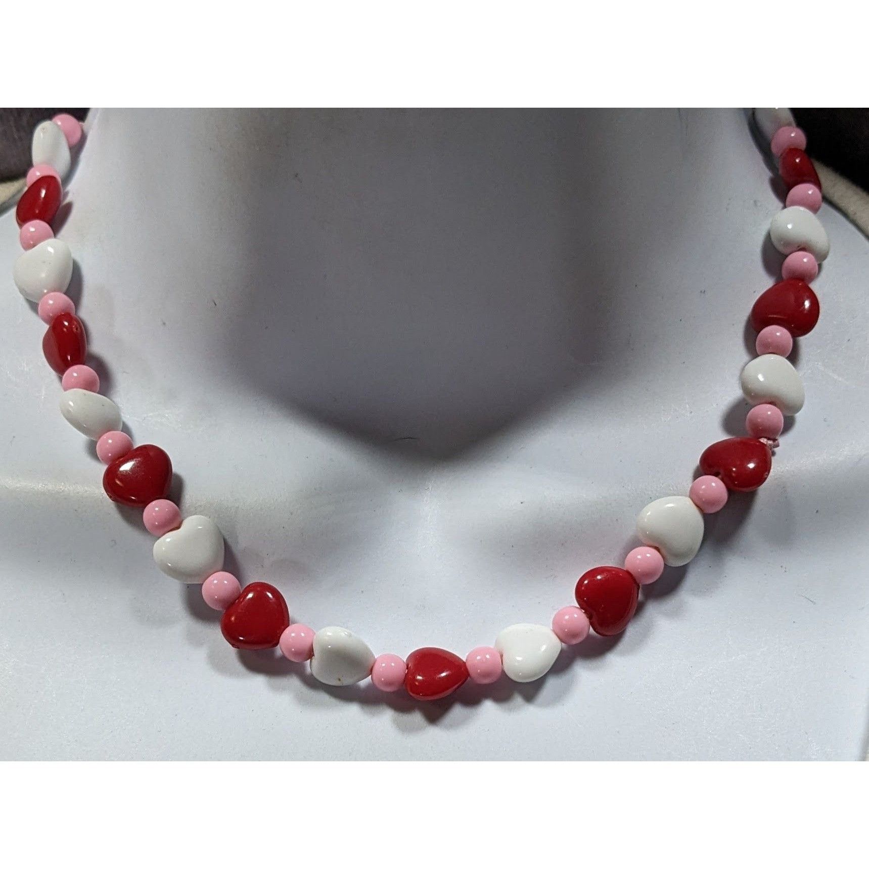 Handmade Red White & Pink Heart Beaded Necklace Valentines Day Inspir Size ONE SIZE - 4 Thumbnail