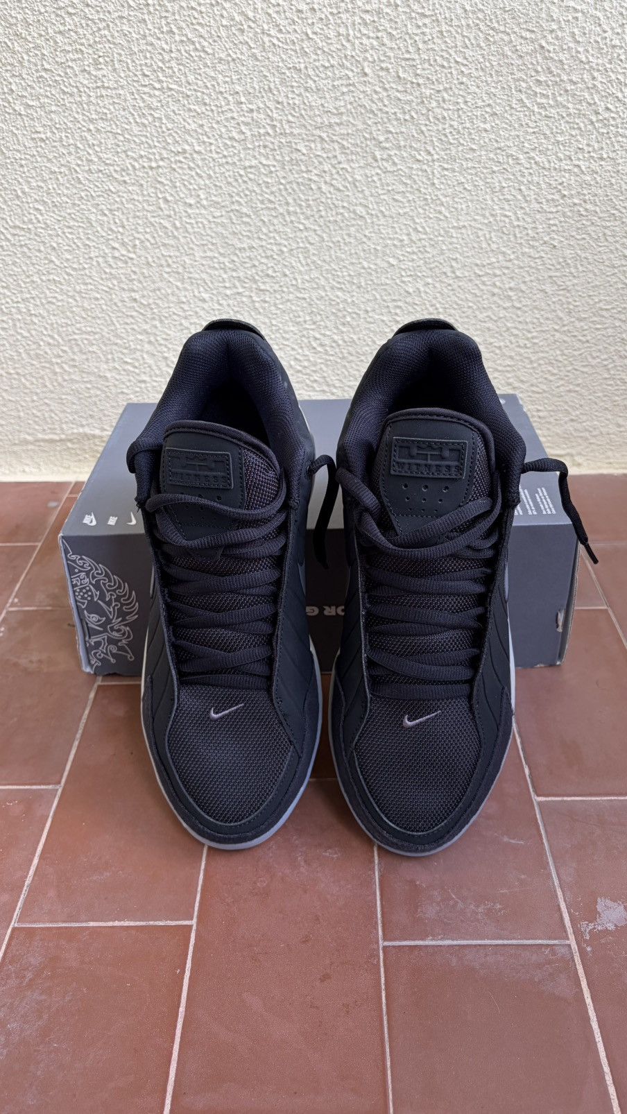Nike Nike LeBron Witness Size US 8.5 / EU 41-42 - 3 Thumbnail
