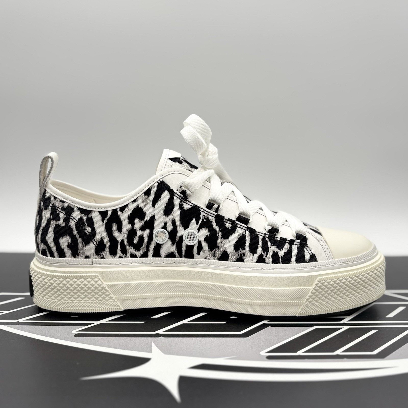 Amiri Amiri Court Low ' White Leopard ' | EXCELLENT CONDITION! Size US 10 / EU 43 - 13 Thumbnail