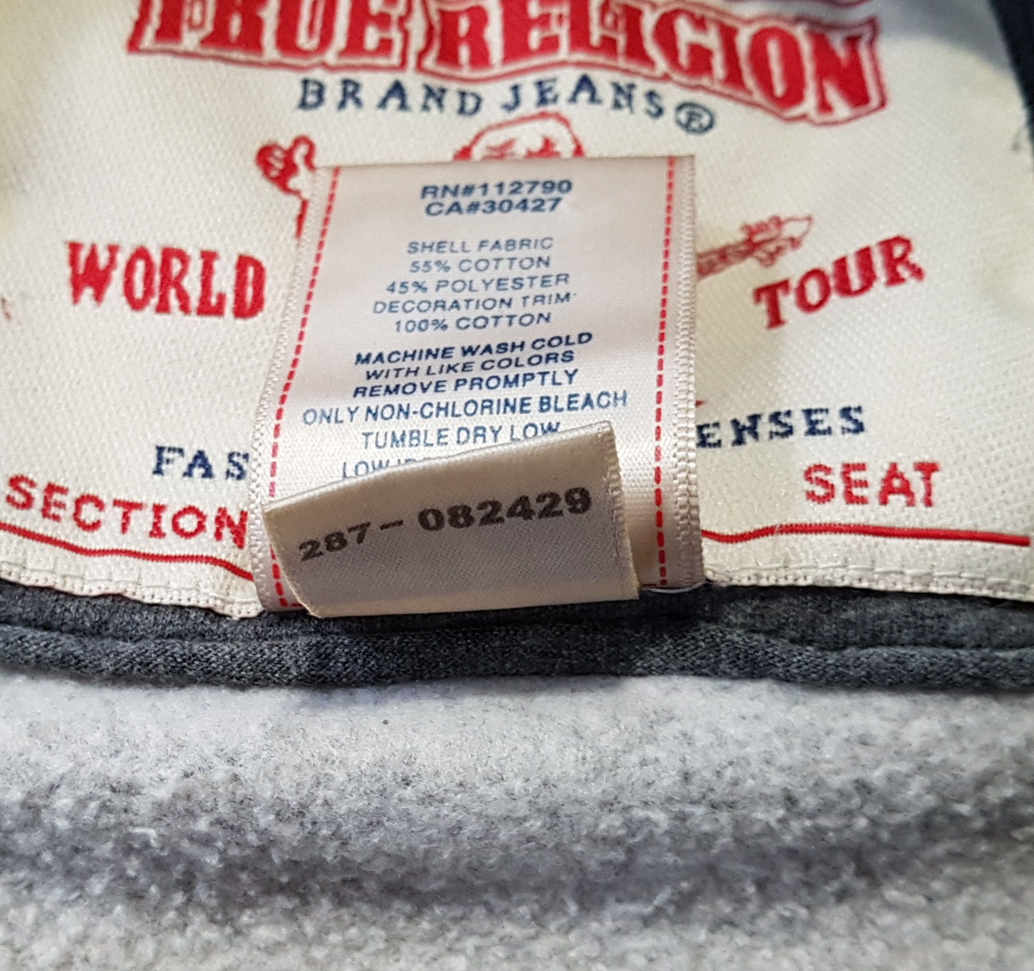 True Religion True Religion Sweatshirt Pullover sz L Size US L / EU 52-54 / 3 - 10 Thumbnail