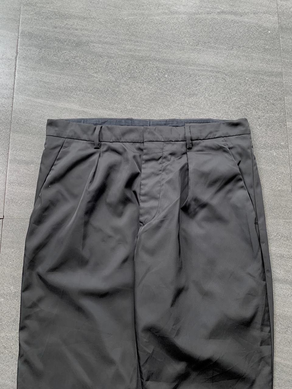 Prada FREE TAX! Garbardine Nylon Cropped Trousers Size US 32 / EU 48 - 2 Thumbnail