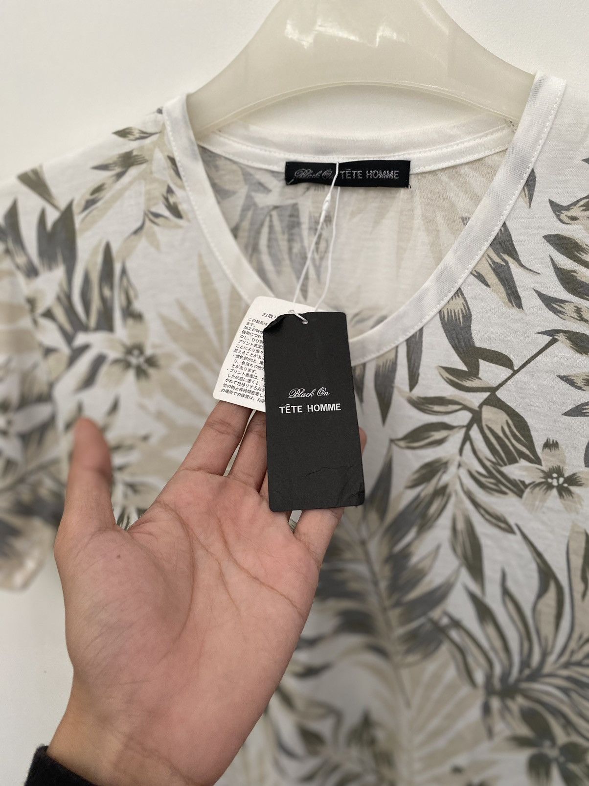 Tete Homme Black on by tete homme flower shirt Size US L / EU 52-54 / 3 - 4 Thumbnail