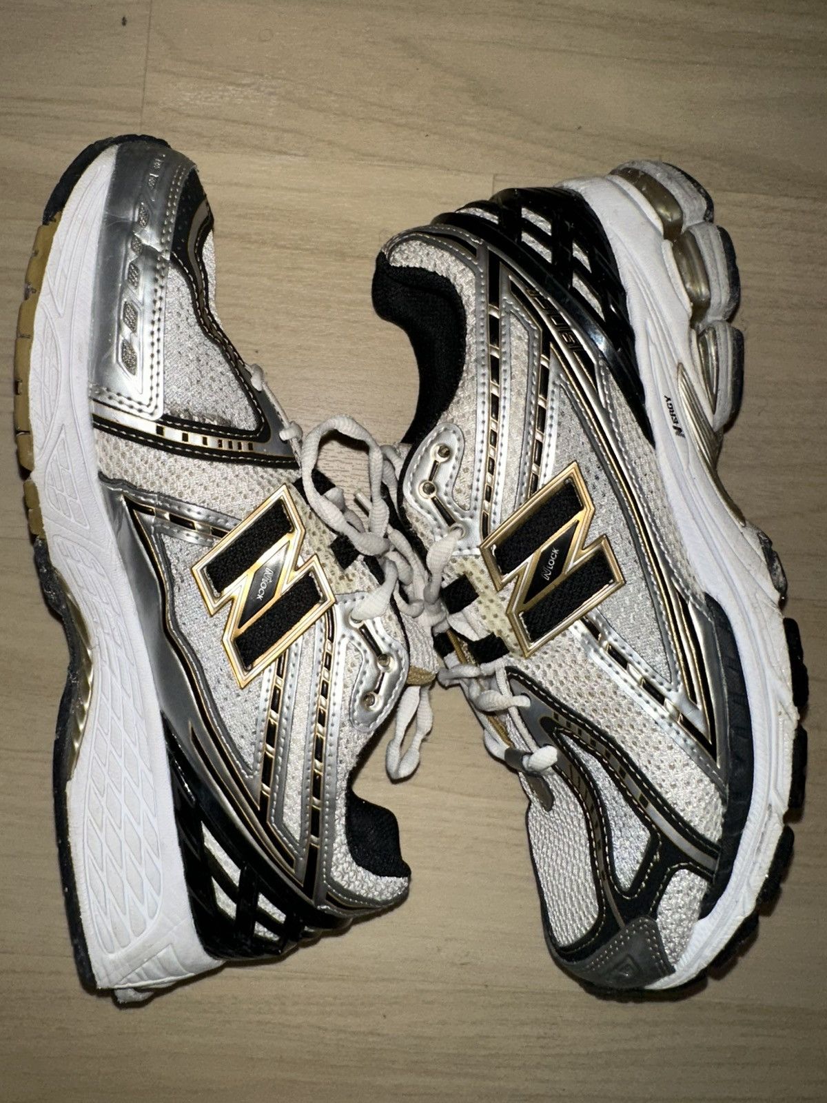 New Balance New Balance 1906 R Size US 9.5 / EU 42-43 - 1 Thumbnail