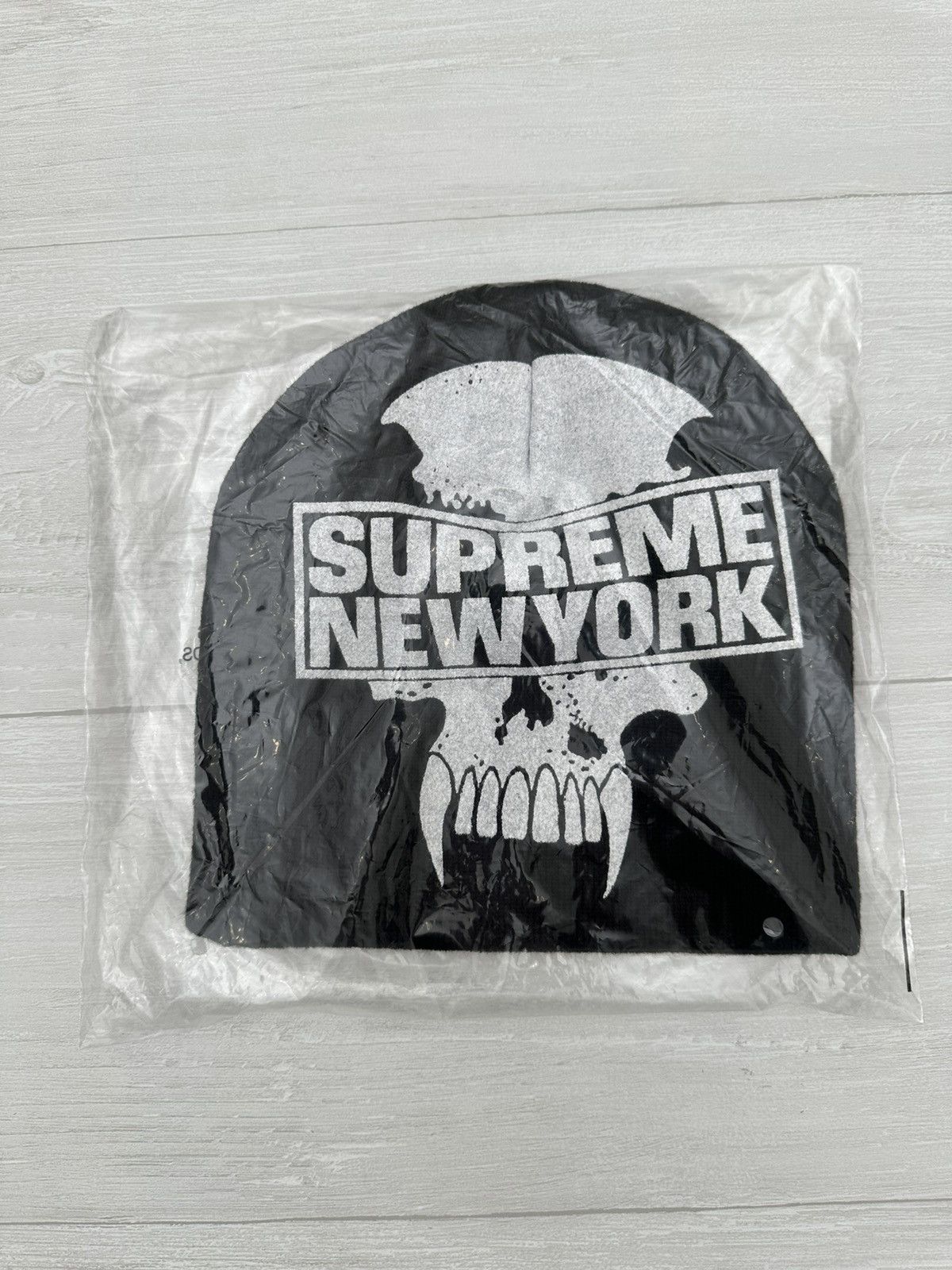image of Bounty Hunter Skull Skeleton Black Beanie Fw23, Men's