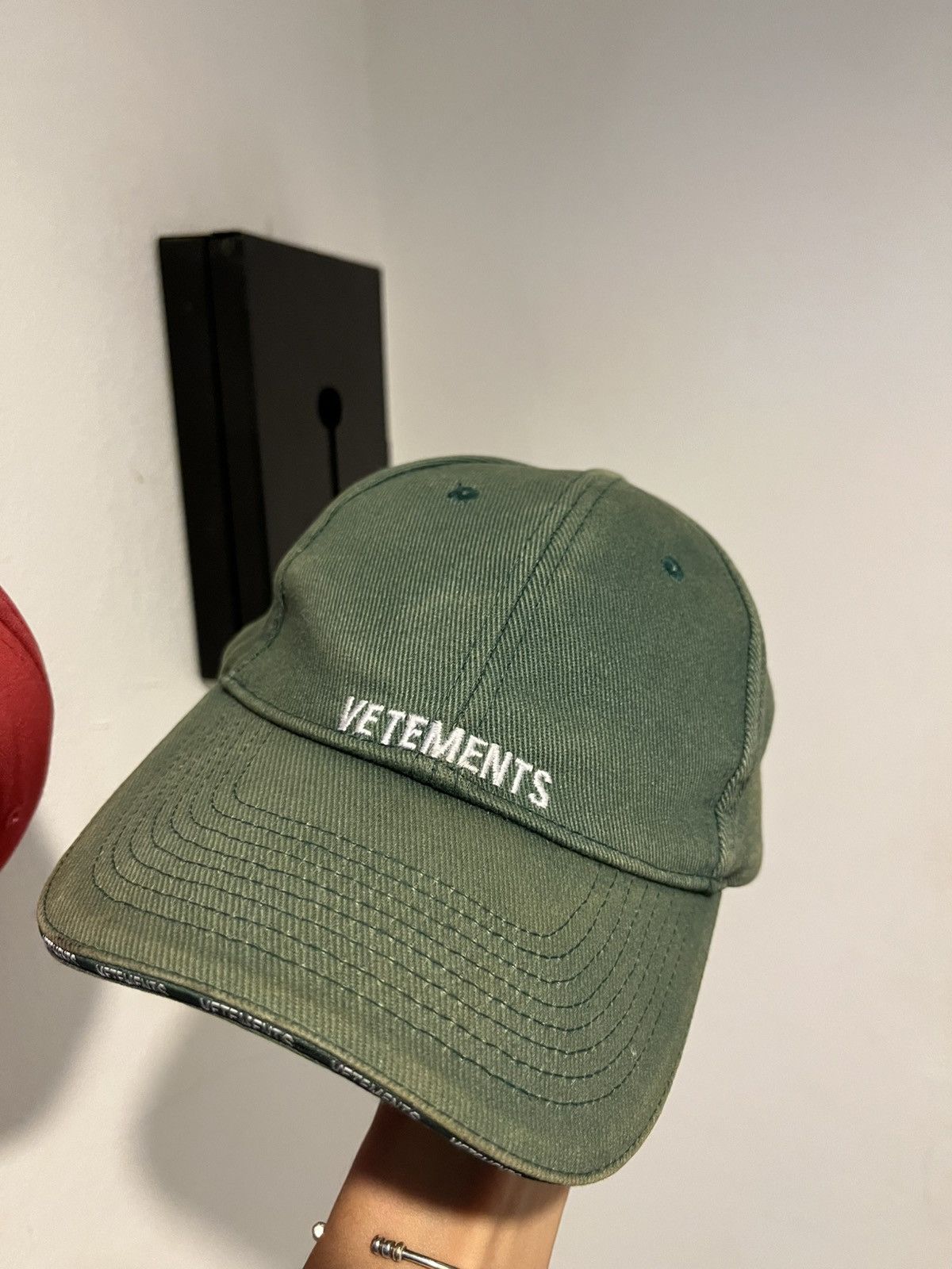 Vetements Sun faded Vetements hats Size ONE SIZE - 7 Thumbnail