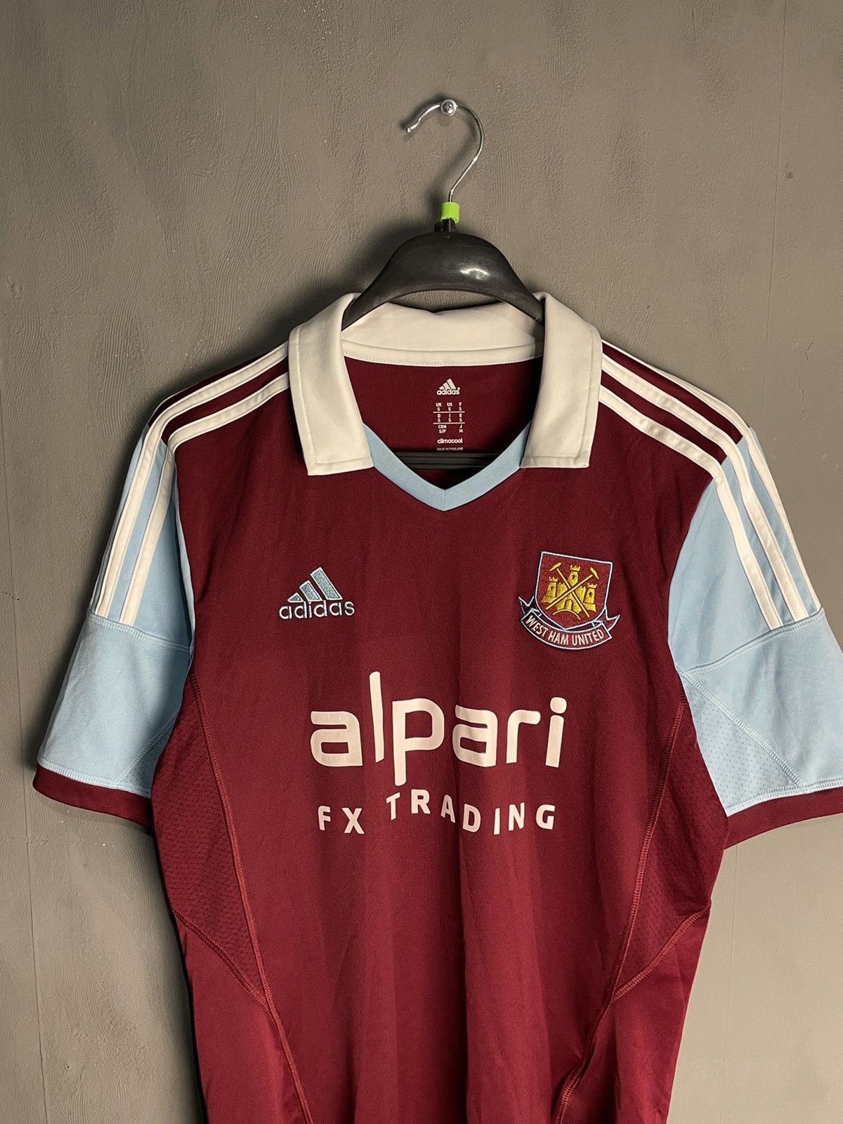 Adidas Adidas West Ham home jersey 2013/2014 size S Size US S / EU 44-46 / 1 - 2 Thumbnail