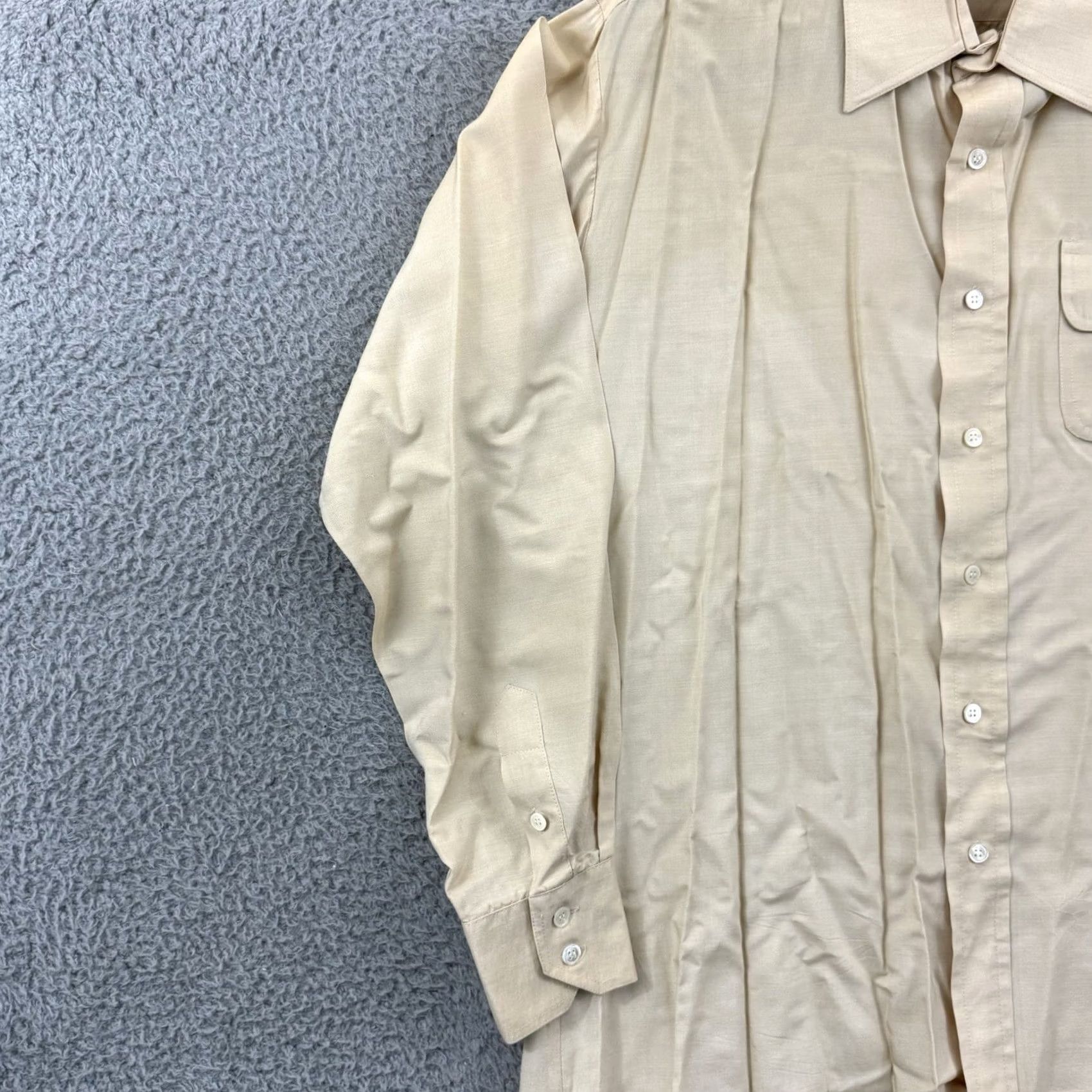 Vintage VINTAGE Briggs Shirt Mens Large Beige 80s Long Sleeve Button Silk Preppy Relaxed Size US L / EU 52-54 / 3 - 4 Thumbnail