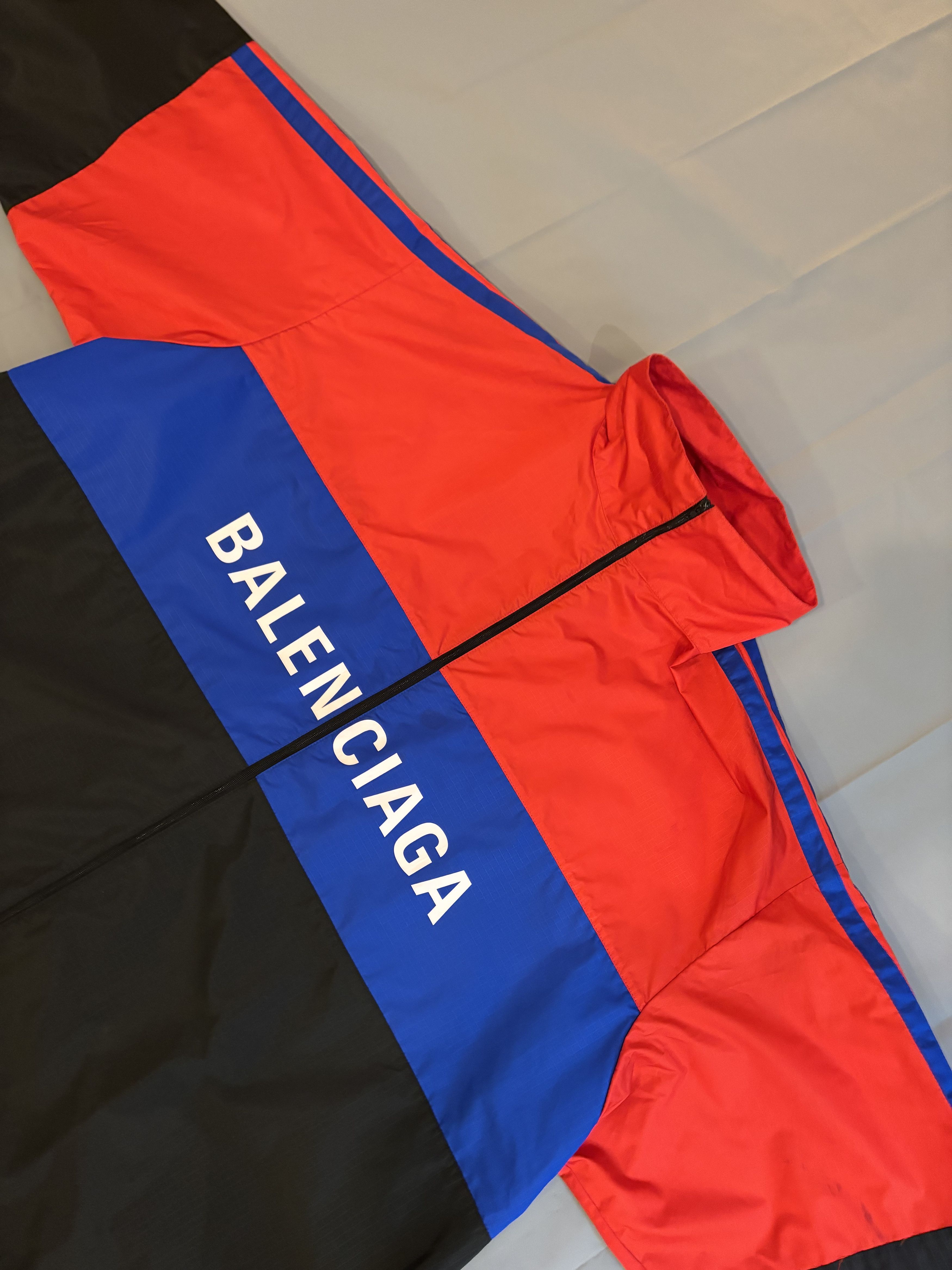 Balenciaga Coach jacket oversize Balenciaga rouge bleu noir Size US XL / EU 56 / 4 - 4 Thumbnail
