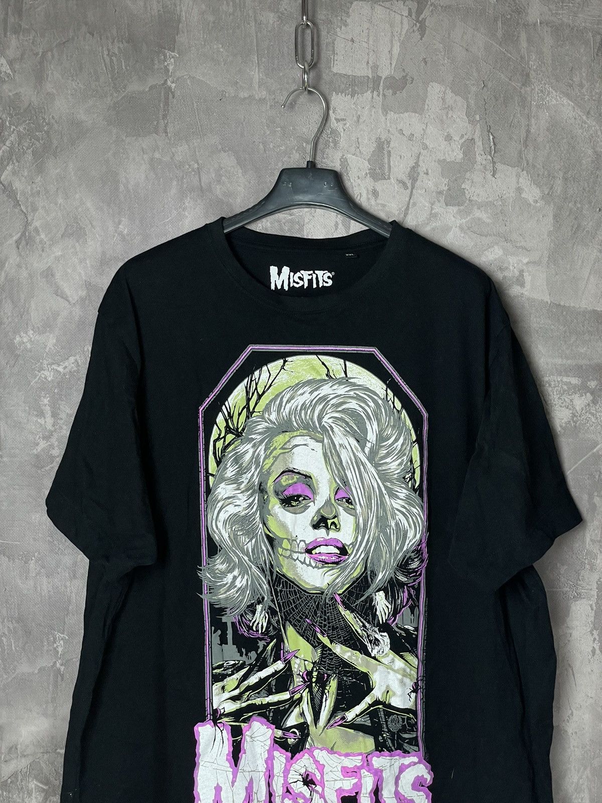 Band Tees × Misfits × Vintage Vintage Misfits Sexy Girl Logo Y2K Metal Band T-shirt Size US XXL / EU 58 / 5 - 2 Thumbnail