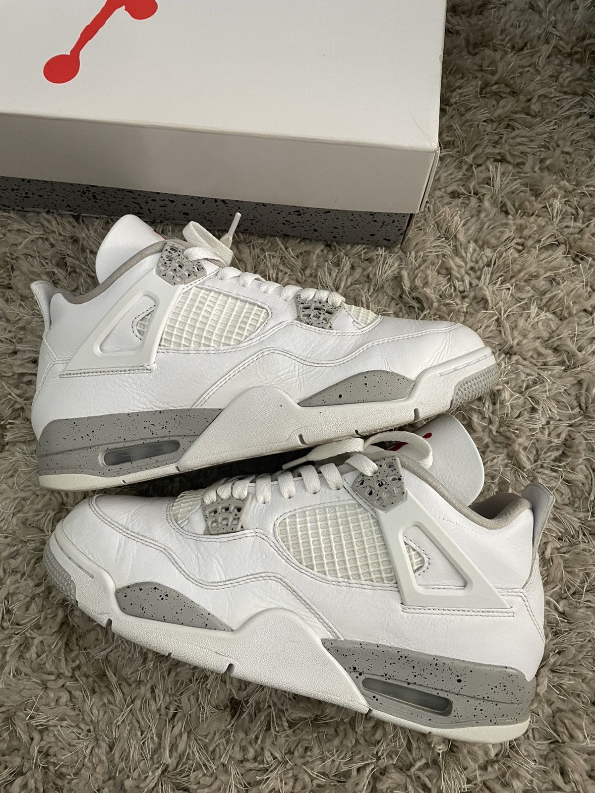 Jordan Brand Jordan 4 White Oreo Size US 8.5 / EU 41-42 - 2 Thumbnail