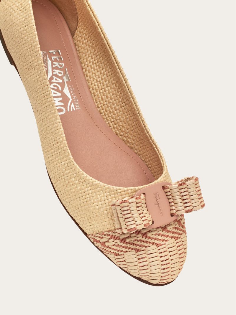 Salvatore Ferragamo o1s1rm0126 Varina Ballet Flats in Beige Size US 6 / IT 36 - 6 Thumbnail