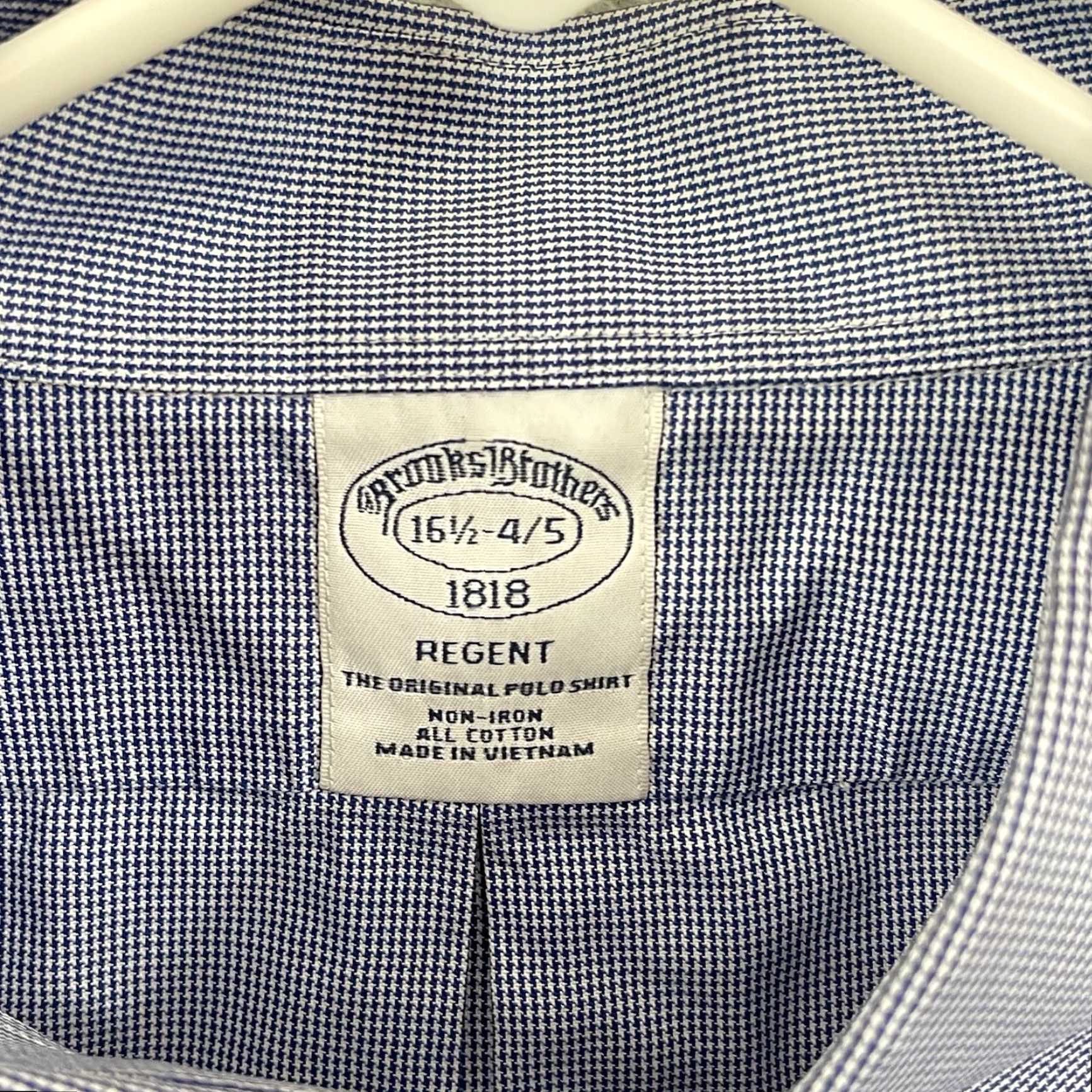 Brooks Brothers Brooks Brothers Shirt Mens 16.5-4/5 Blue Regent Fit Button Houndstooth Pocket Shirt Dress Shirt Mens Blue Houndstooth Brooks Brothers Mens Slim None Size US XL / EU 56 / 4 - 4 Thumbnail