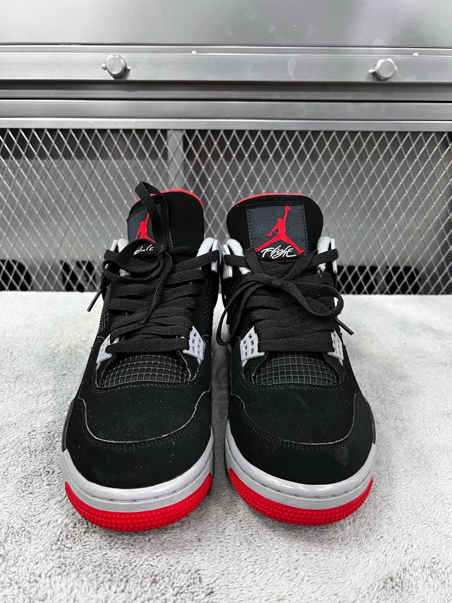 Nike Air Jordan 4 Retro Bred OG 2019 44.5 Size US 11.5 / EU 44-45 - 2 Thumbnail