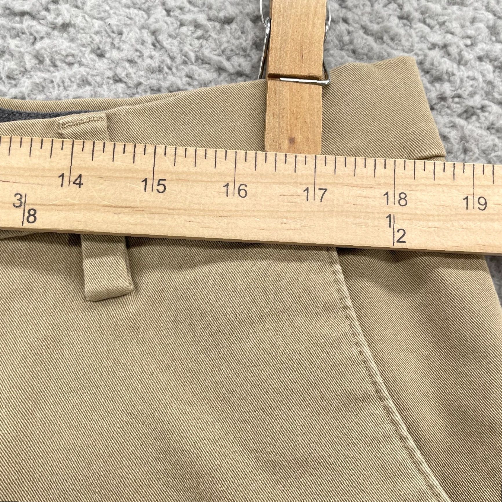 Dockers DOCKERS Pants Mens Khaki Classic Fit 37x30 Minimalist Workwear A Casual Outdoor 90s Style Baggy Utility Jeans Beiges Womens Men? Size US 37 - 2 Thumbnail