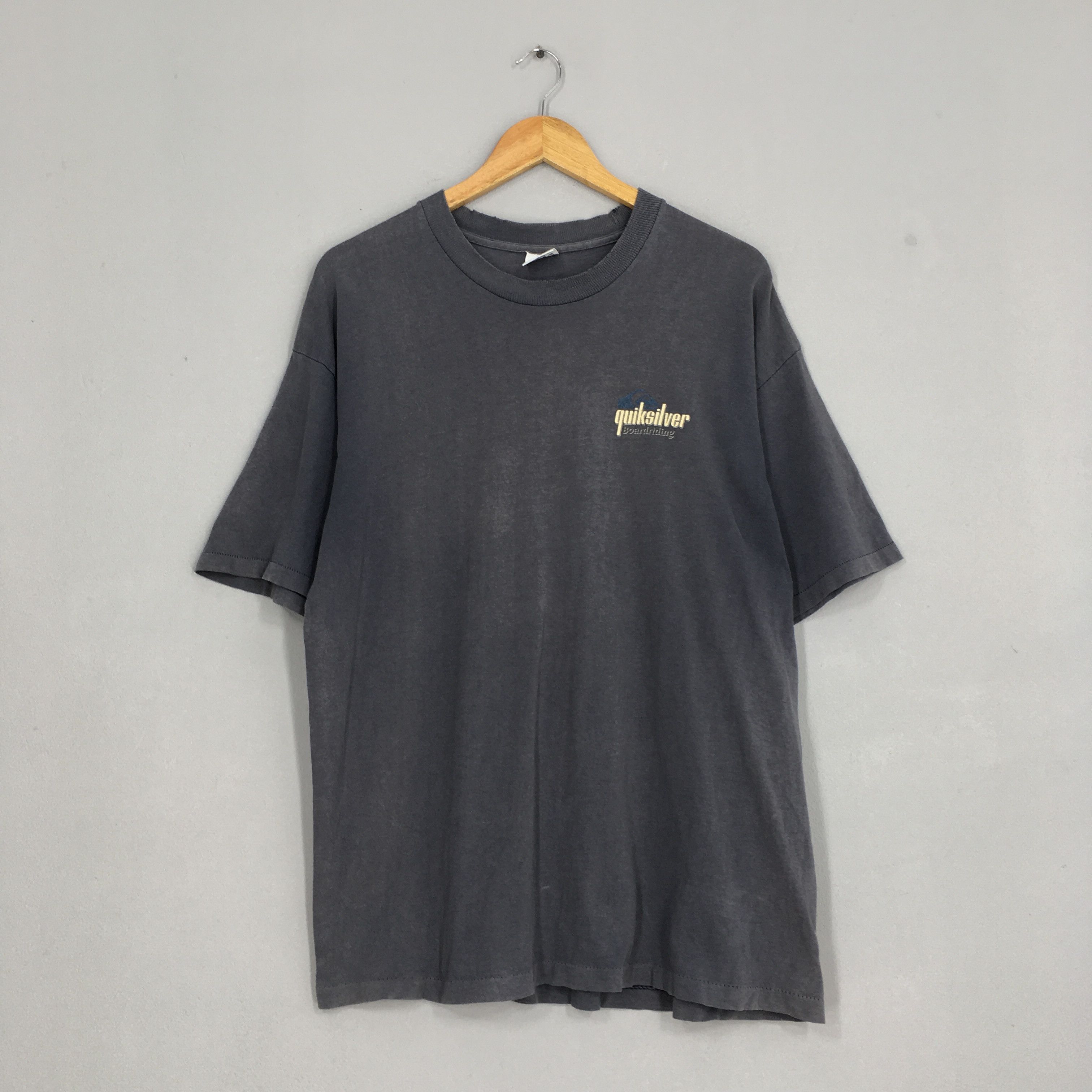 Quiksilver Vintage 90's Quiksilver Boardriding Surf T shirt Large Size US L / EU 52-54 / 3 - 3 Thumbnail