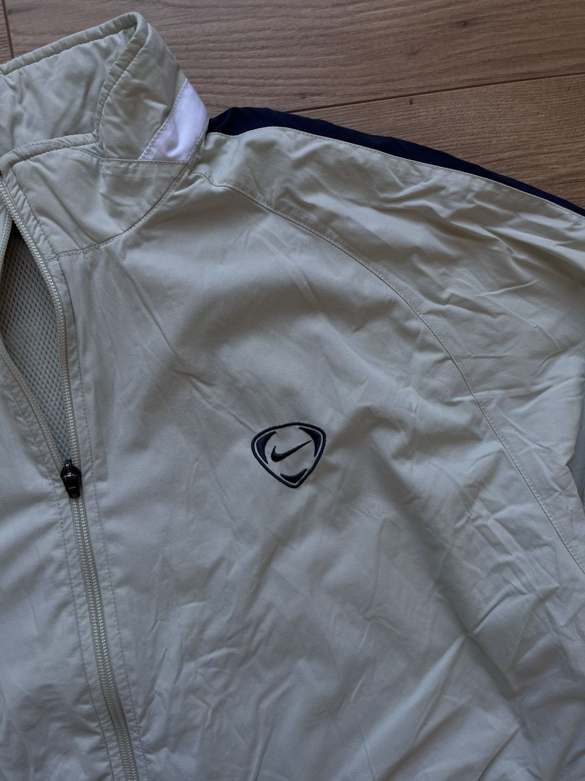 Nike 90’s NIKE TEAM VINTAGE RETRO TRACK JACKET SWOOSH LOGO Y2K Size US XL / EU 56 / 4 - 2 Thumbnail