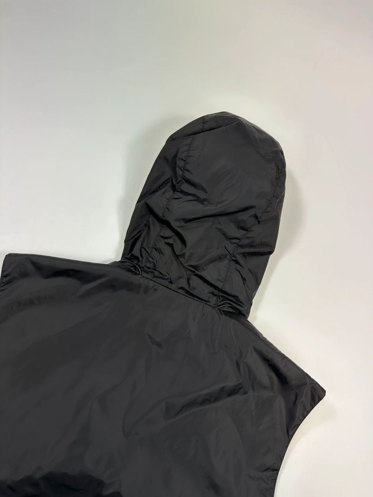 Prada Prada Milano FW03 Padded Black SleevesLess Hooded Jacket Size US M / EU 48-50 / 2 - 4 Thumbnail