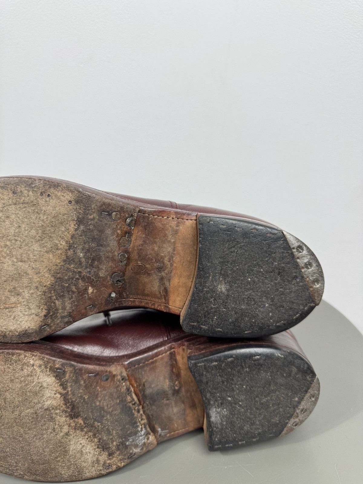 Other Vintage Heavy Leather Oxford Shoes US 9 Metal Heel Taps Size US 9 / EU 42 - 14 Thumbnail