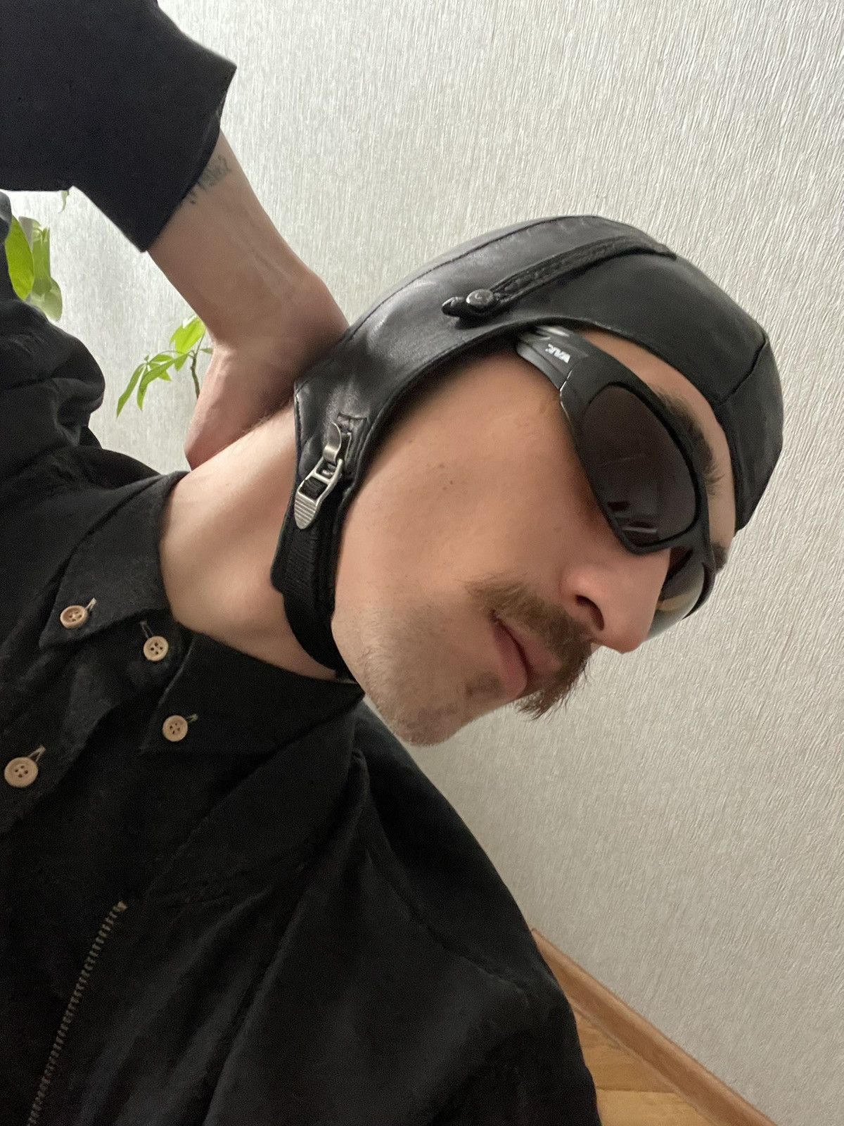 Vintage 1979 Parachute Tester’s Helmet in Leather, Ukrainian SSR Size ONE SIZE - 14 Thumbnail