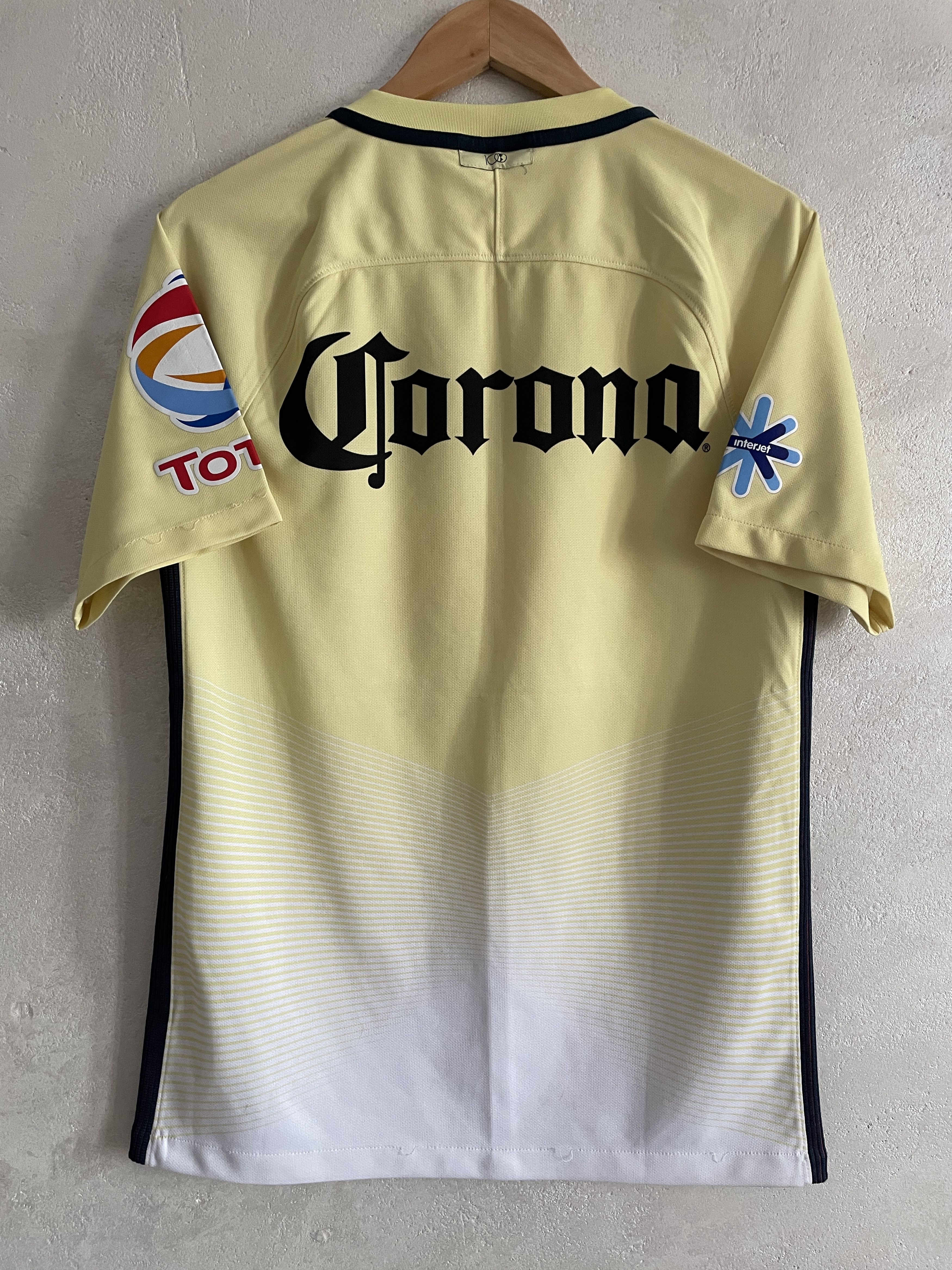 Nike Club America Home Shirt 2016 2017 Centenary Soccer Jersey Size US S / EU 44-46 / 1 - 2 Thumbnail