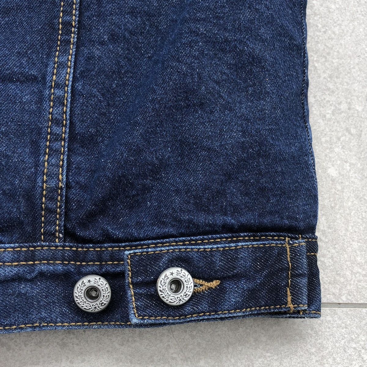 Japanese Brand Nylous Denim Sherpa Trucker Jacket Size US L / EU 52-54 / 3 - 13 Thumbnail