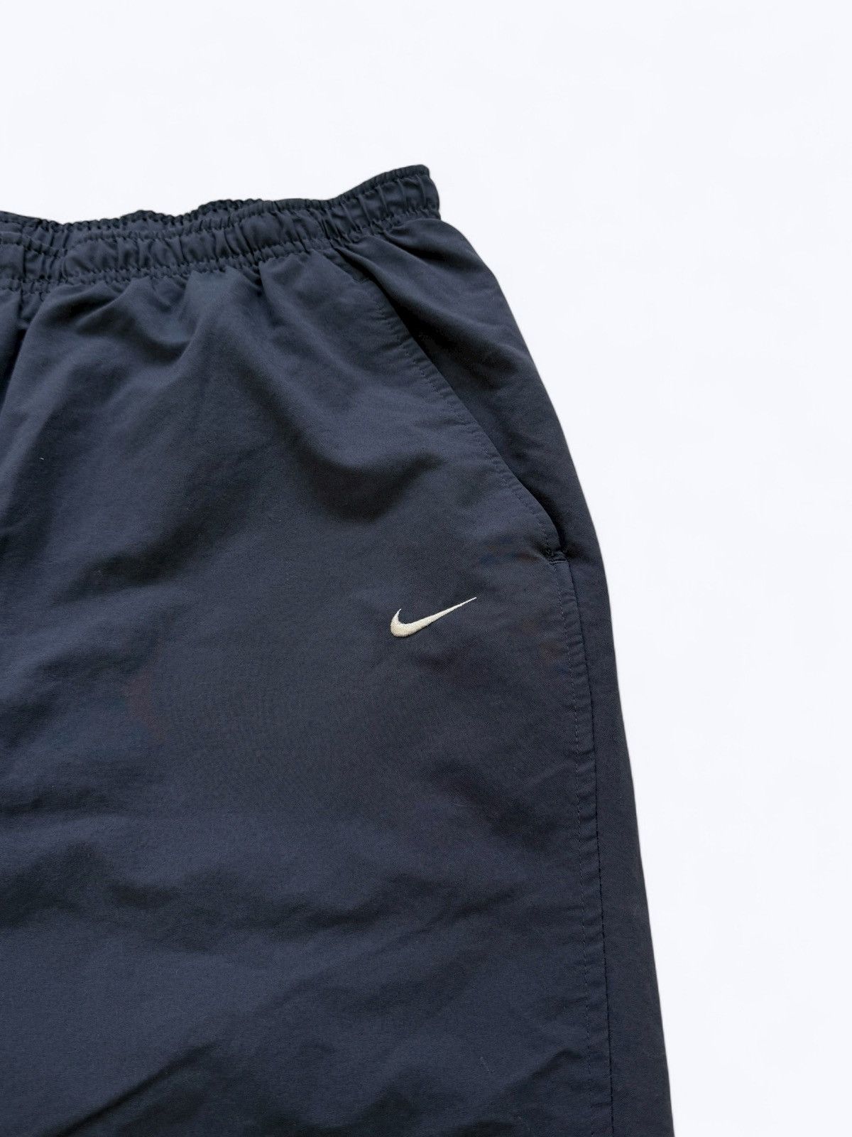 Nike Vintage 00s Nike Nylon Track Pants Size US 36 / EU 52 - 3 Thumbnail