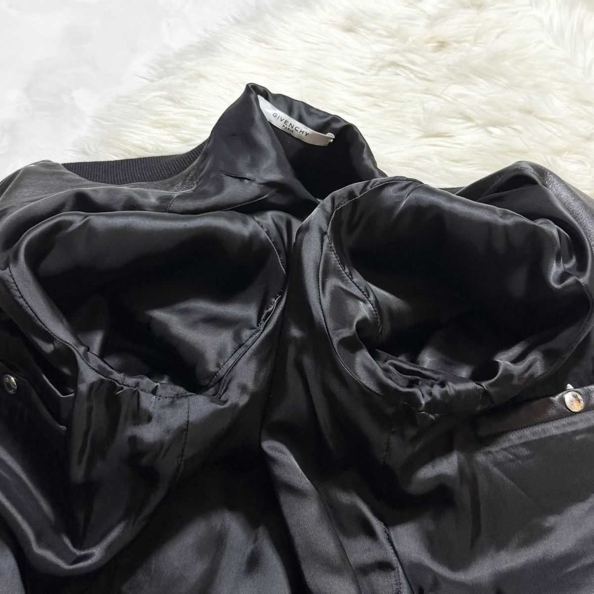 Givenchy Givenchy round star leather bomber jacket 50 Black Size US M / EU 48-50 / 2 - 12 Thumbnail