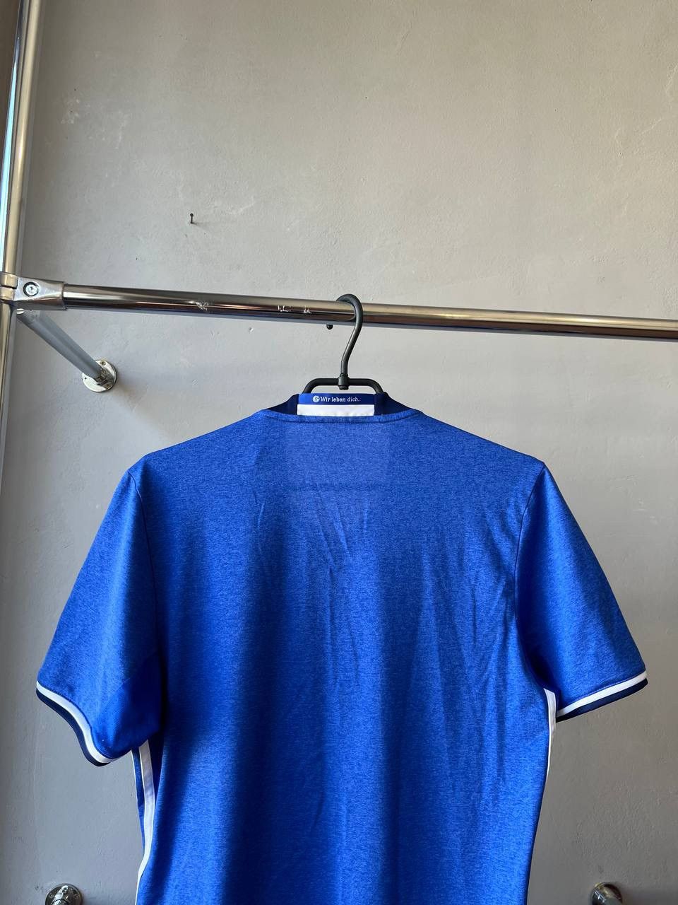 Adidas 2016/18 SCHALKE 04 HOME SOCCER JERSEY FOOTBALL SHIRT ADIDAS Size US S / EU 44-46 / 1 - 11 Thumbnail