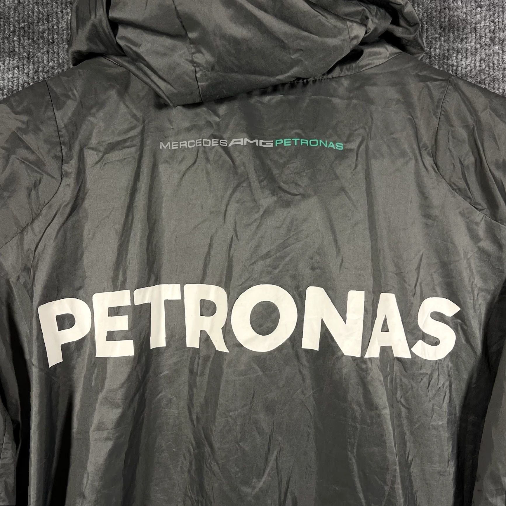 Puma PUMA Mens Windbreaker Jacket XL Gray Mercedes AMG Petronas Racing F1 Formula One 1 Nylon Racing Mercedes Figure? Size US XL / EU 56 / 4 - 8 Thumbnail