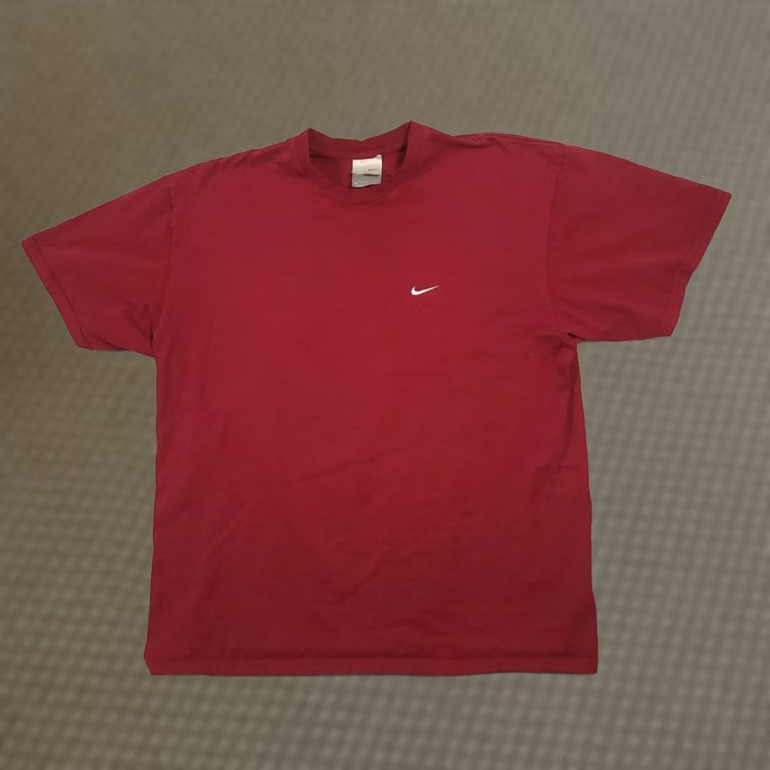 Nike VINTAGE Nike Shirt Adult Mens XL Red Embroidered Swoosh Tee 00s 90s 2000s Streetwear Cotton Knit Short Sleeve Crew Neck Man MENS Size US XL / EU 56 / 4 - 1 Thumbnail