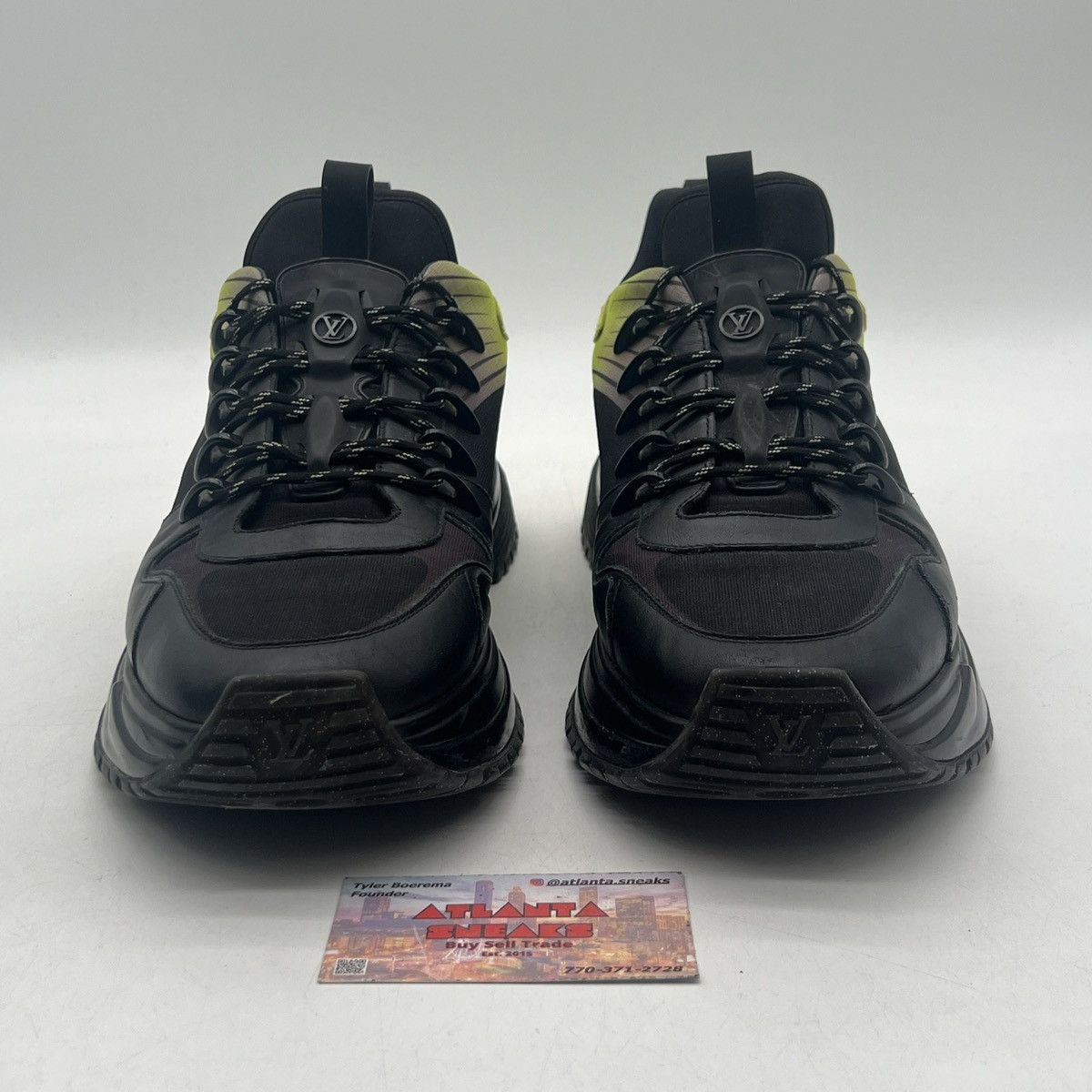 Louis Vuitton Louis Vuitton Run Away Pulse Black Neon Yellow Size US 8.5 / EU 41-42 - 2 Thumbnail