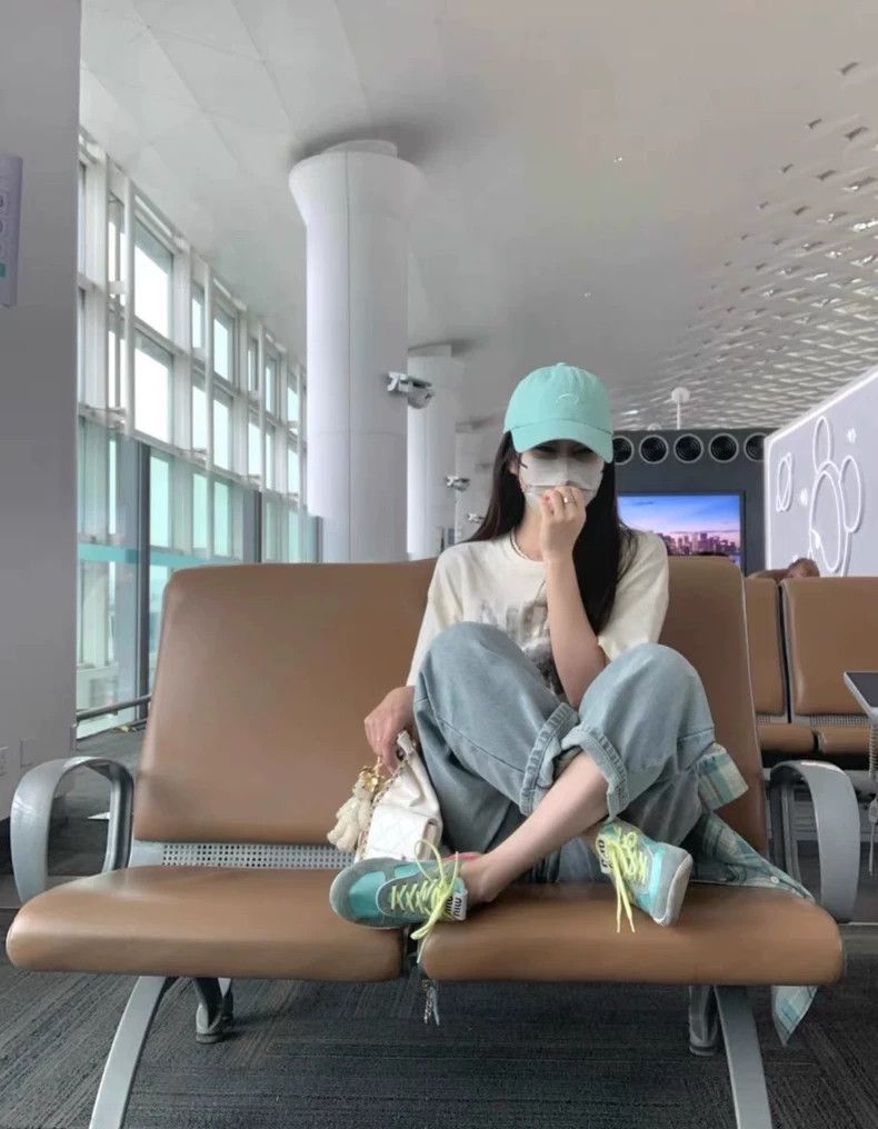 Miu Miu miu miu size 37.5 25ss Candy Color Nylon Paneled Suede Snea Size US 5 / EU 37 - 7 Thumbnail