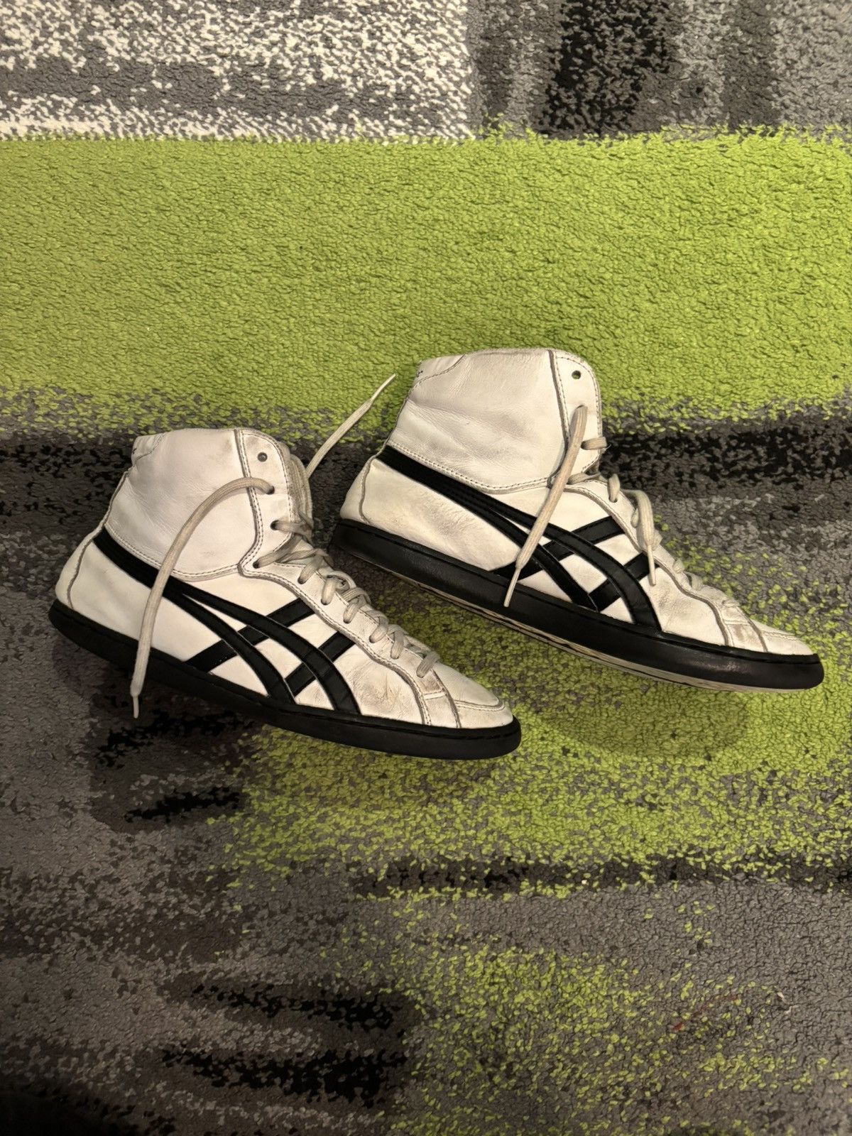 Asics Black and White Onitsuka Tiger High-Top Trainers Size US 7.5 / IT 37.5 - 2 Thumbnail
