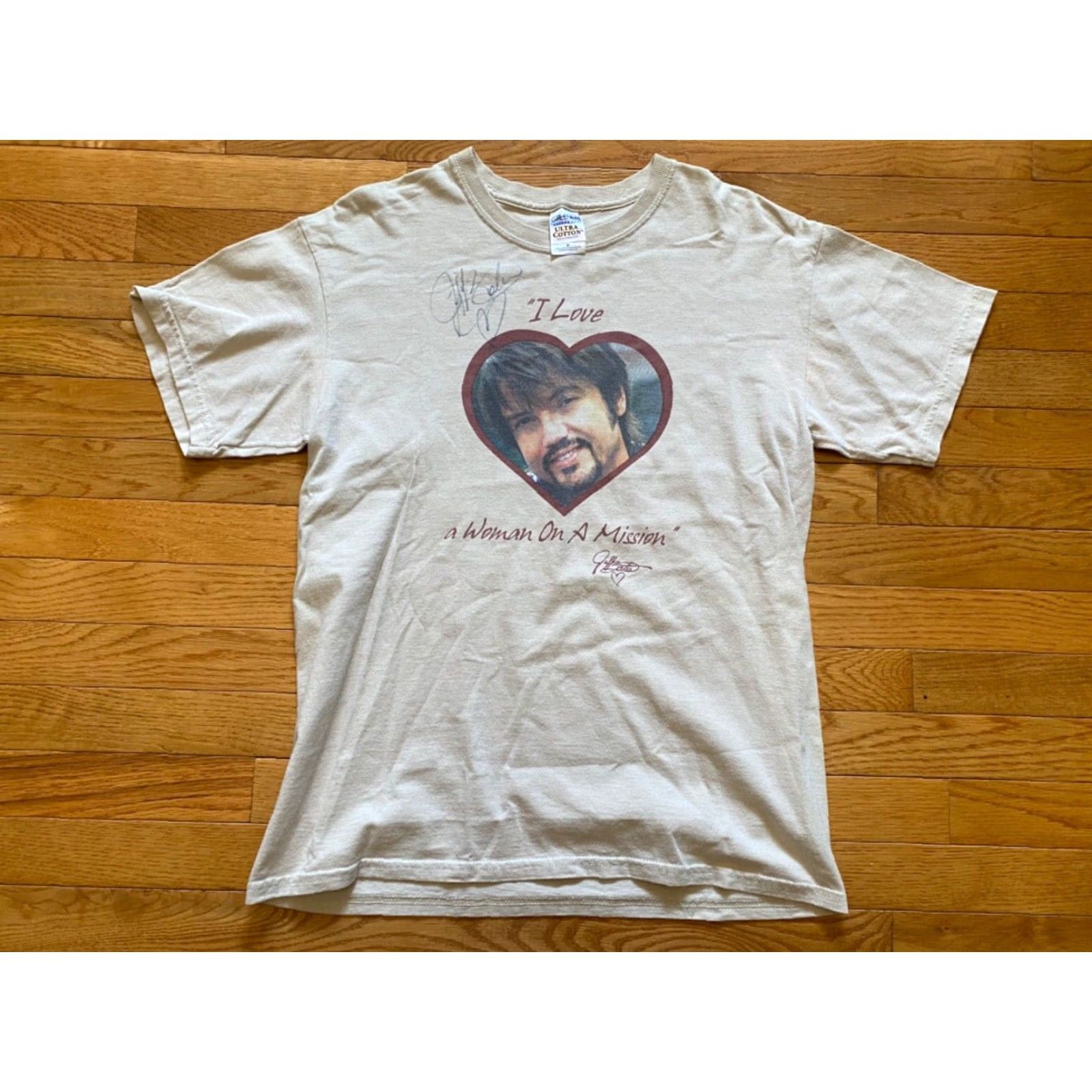 Vintage Jeff Bates Country Woman on a Mission Autographed Tee Shirt M & M Shirt Unisex Adults Regular Medium Light Gray Cotton T-Shirt Signed 90s Theme Mens Size US M / EU 48-50 / 2 - 2 Thumbnail