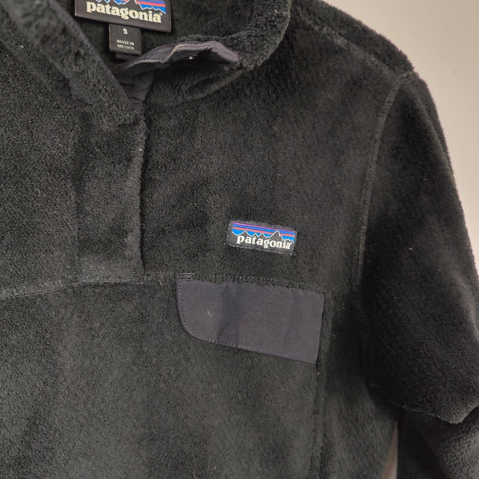 Patagonia Patagonia Re-Tool Snap-T Jacket Womens Small Black Fleece Size S / US 4 / IT 40 - 2 Thumbnail