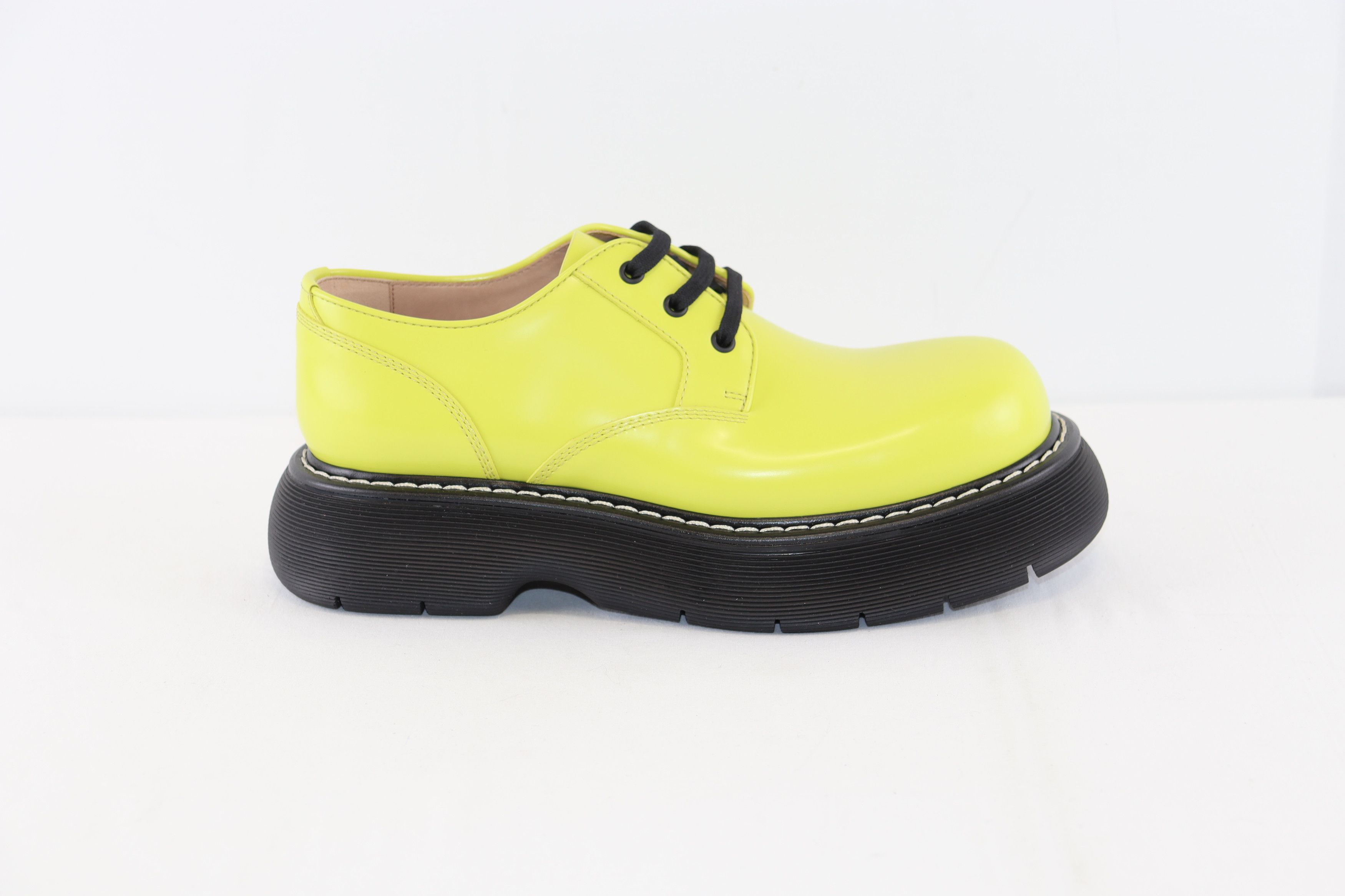 Bottega Veneta o1rshd1 Q:2 / Gloss Vinyl Swell Lace Up Boots in Kiwi/Black Size US 9 / EU 42 - 5 Thumbnail