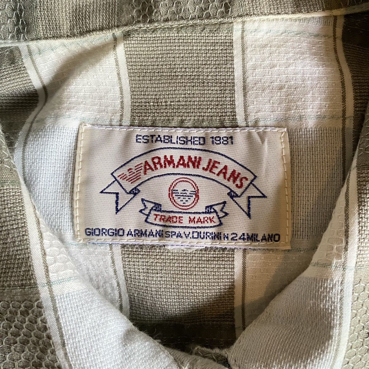 Armani ARMANI JEANS Sleeveless Check Shirt Size M / US 6-8 / IT 42-44 - 22 Thumbnail
