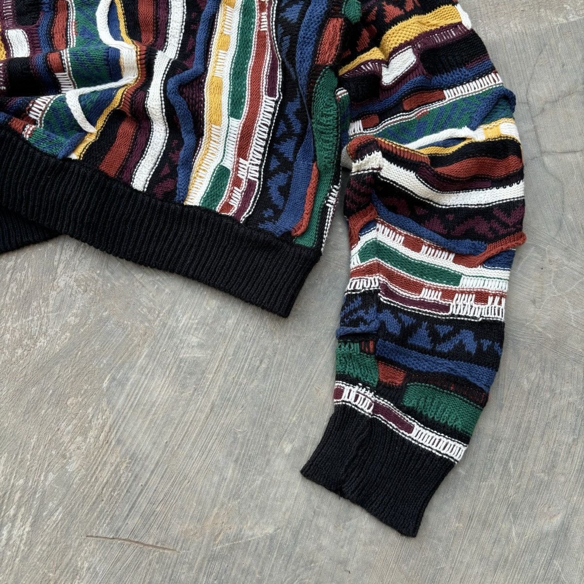 Coogi Crazy Vintage 90s Coogi 3D Knit Sweater Size L / US 10 / IT 46 - 10 Thumbnail